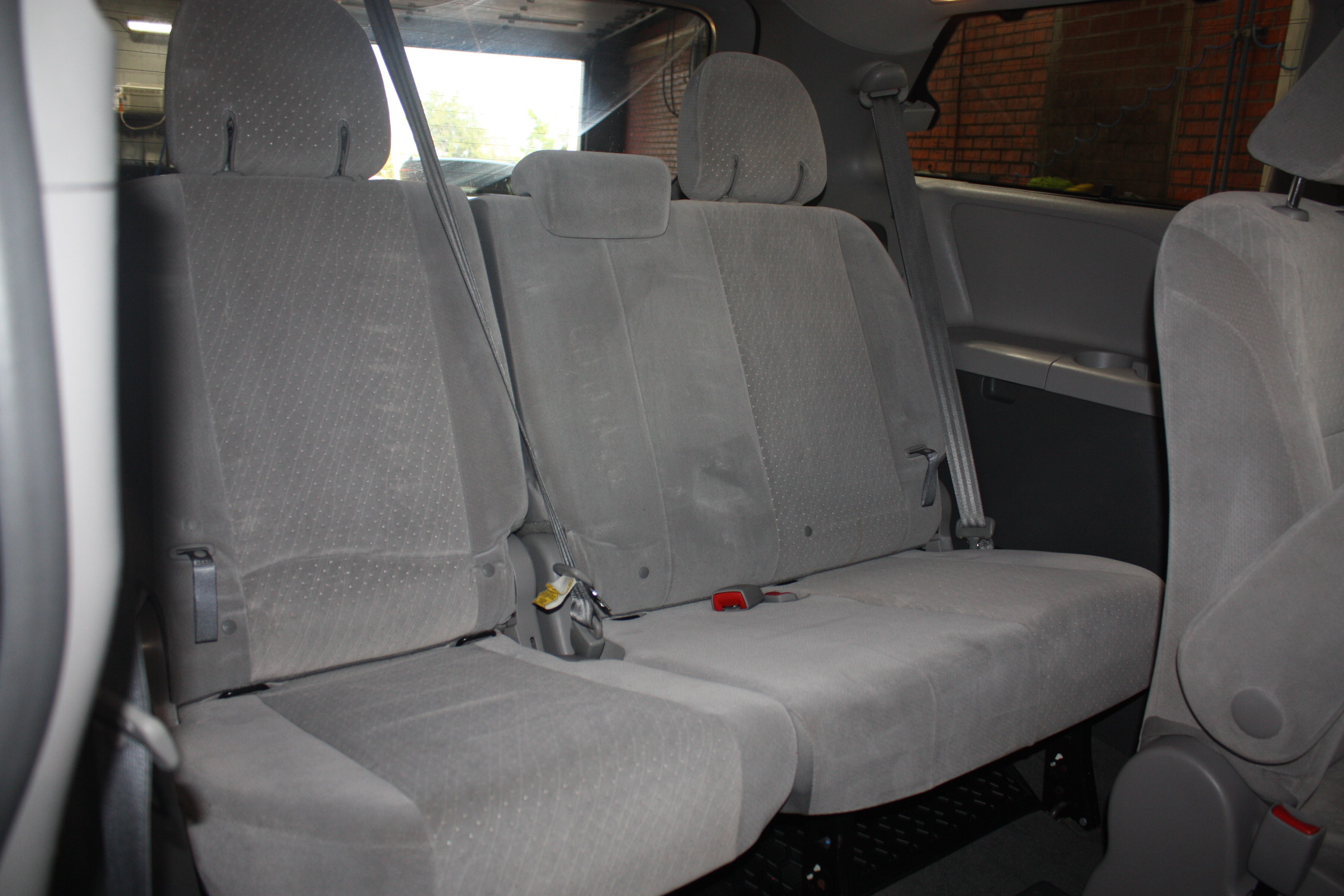 2017 TOYOTA SIENNA LE AWD