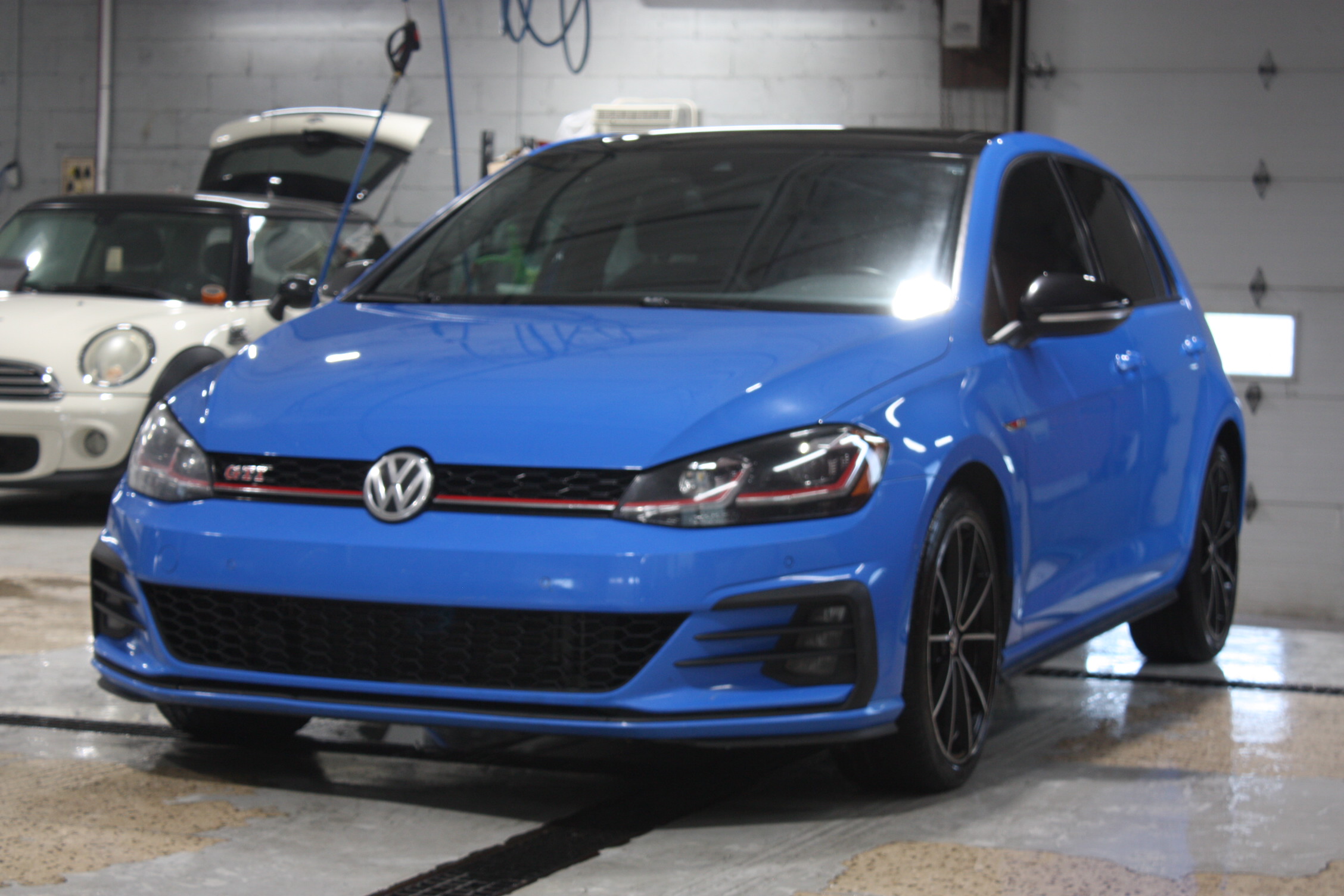 2021 VOLSWAGEN GOLF GTI AUTOBAHN