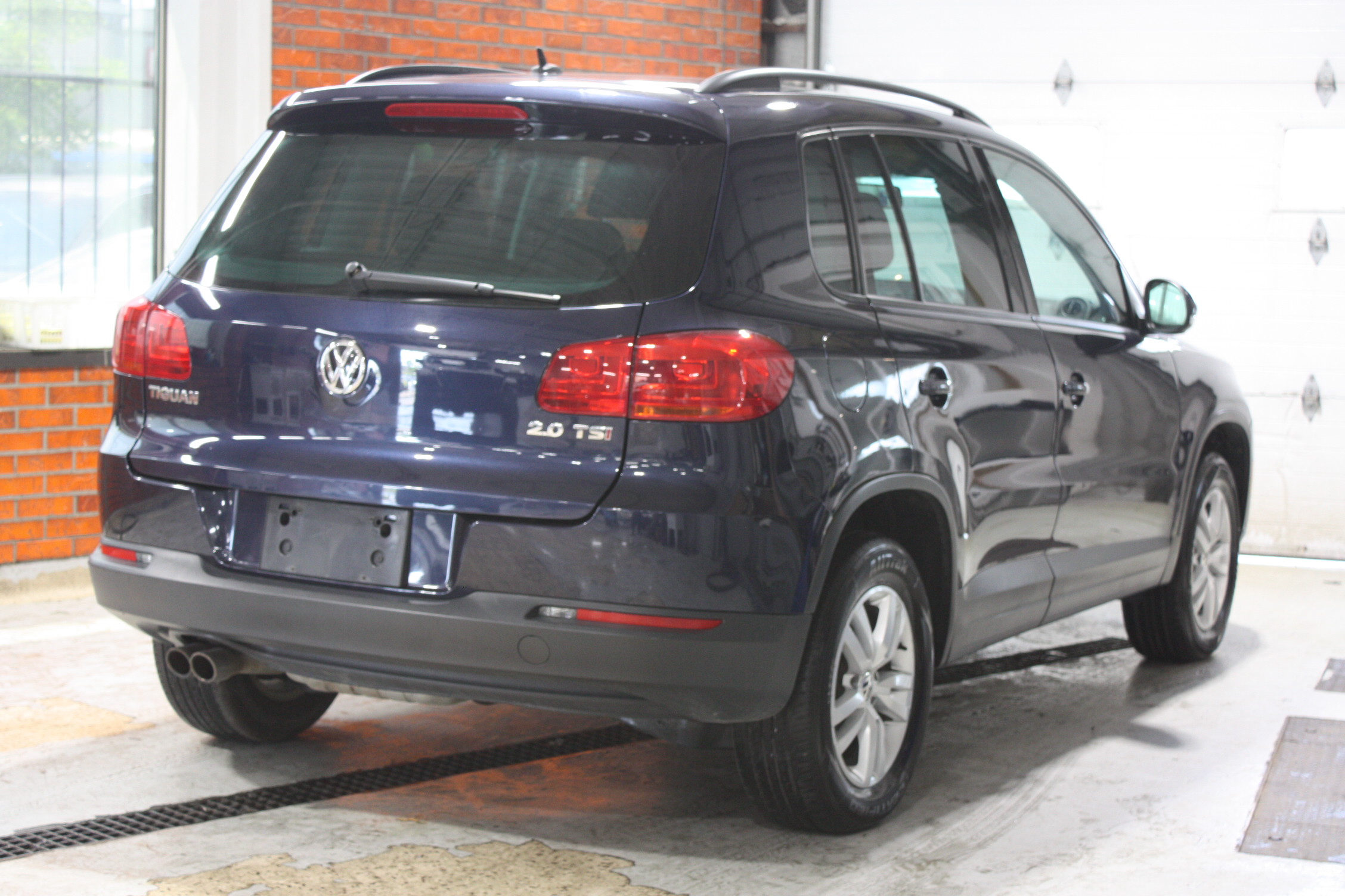 2014 VOLKSWAGEN TIGUAN
