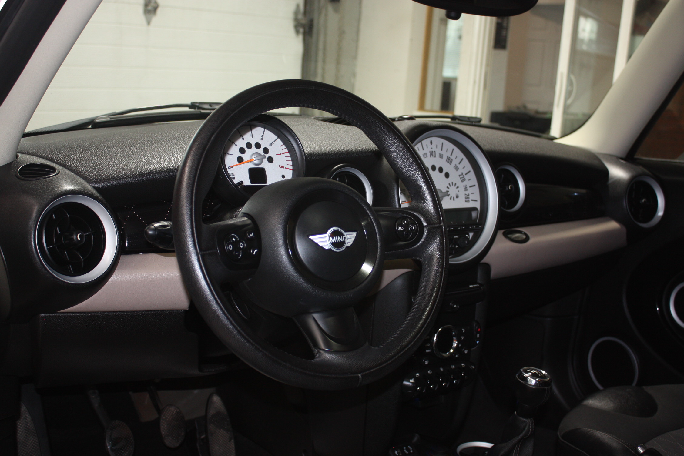 2013 MINI COOPER