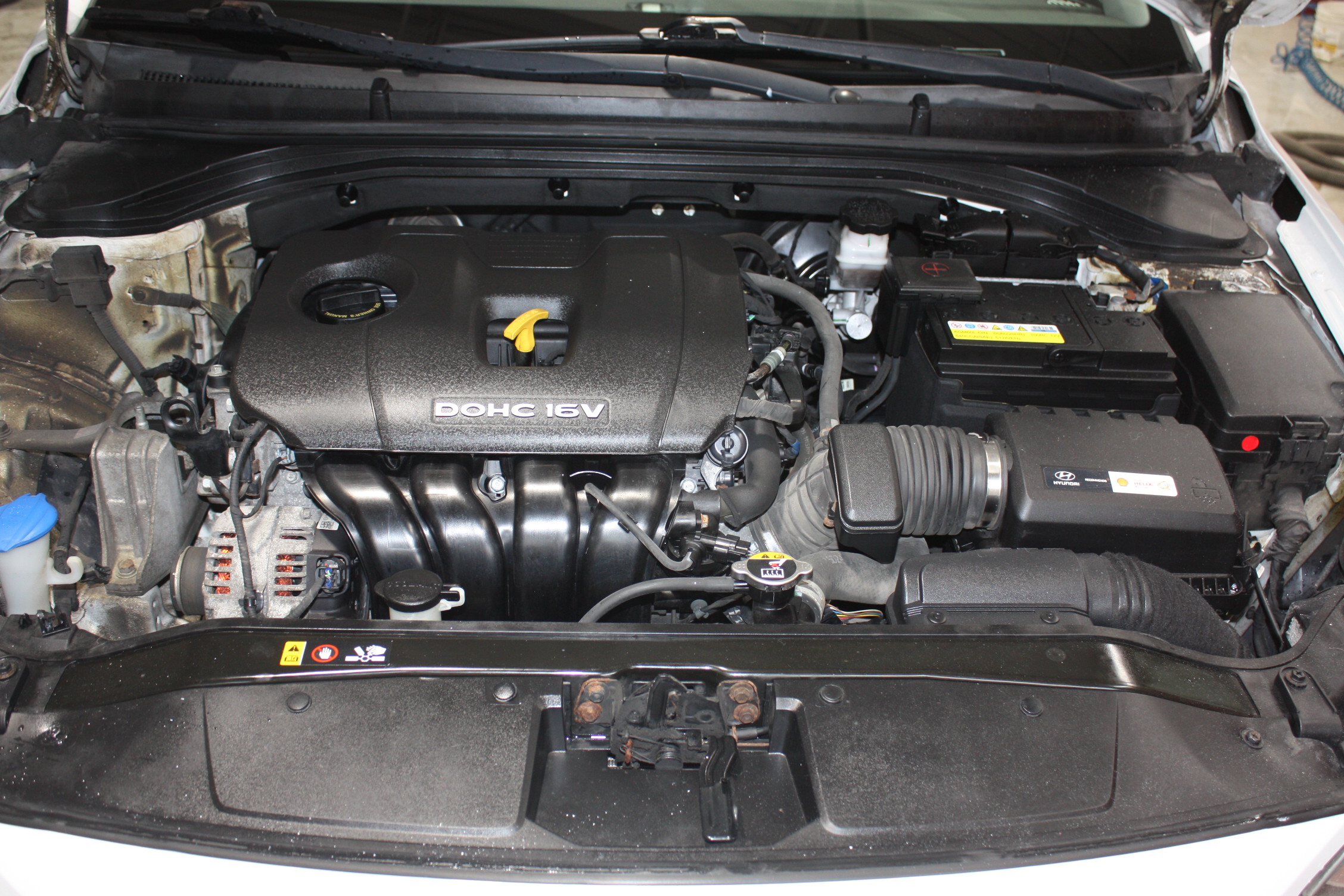 2017 HYUNDAI ELANTRA L