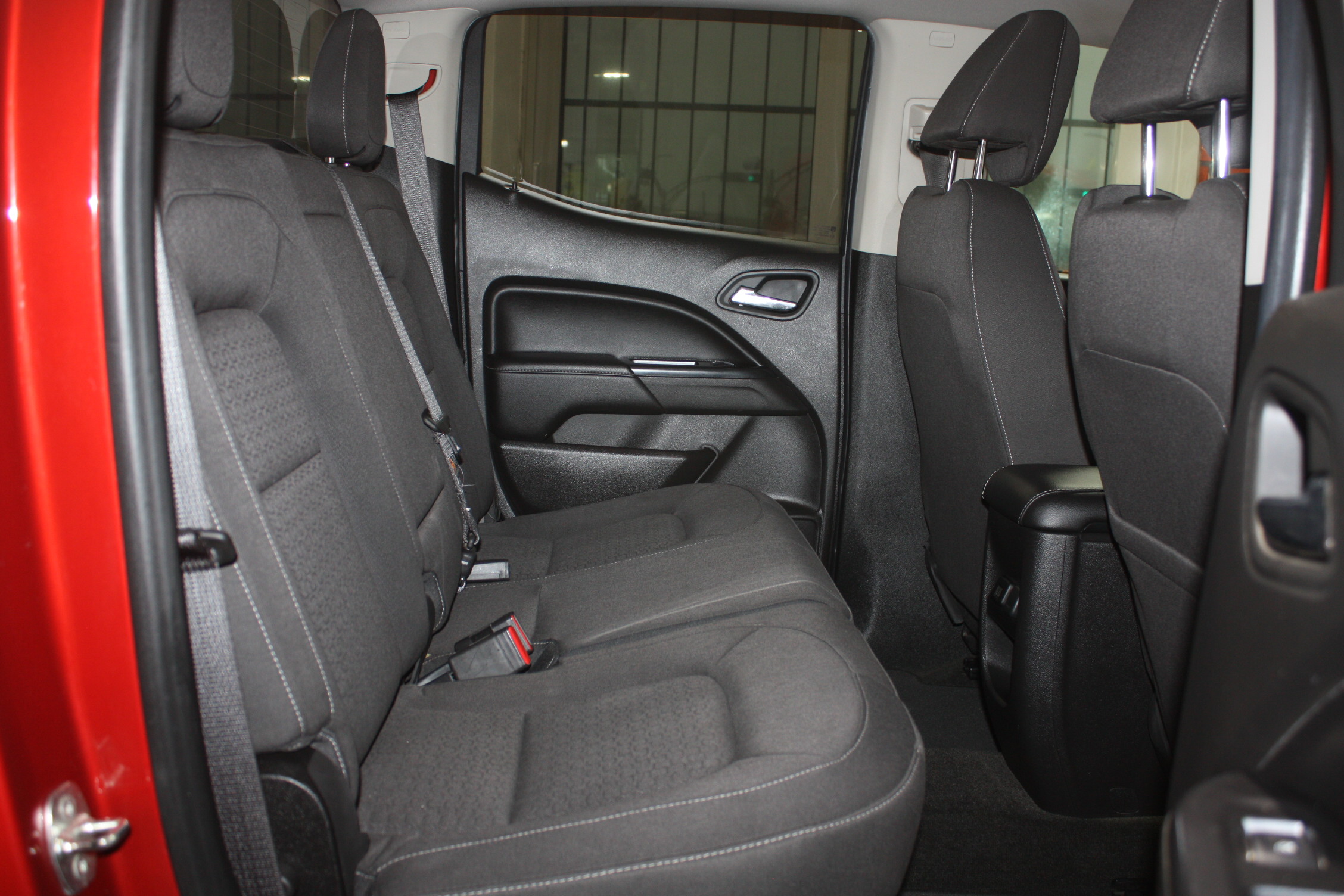 2015 GMC CANYON SLE CREW CAB 4X4