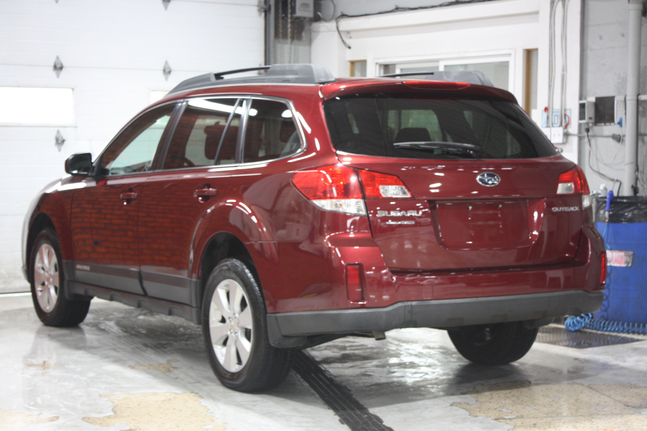2012 SUBARU OUTBACK