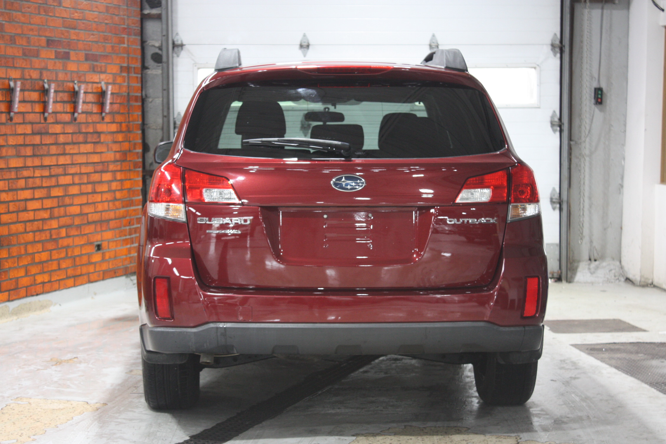 2012 SUBARU OUTBACK