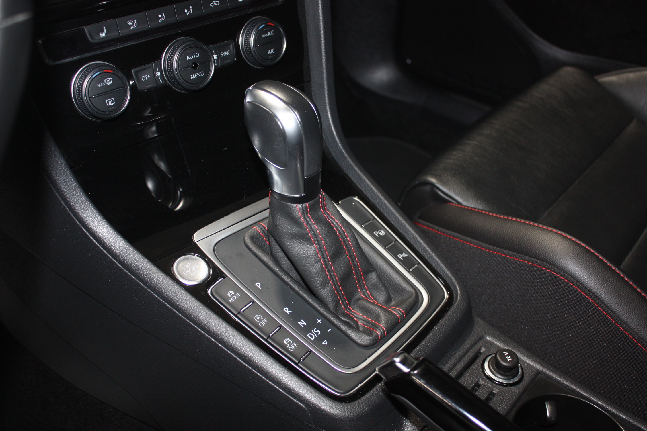2021 VOLKSWAGEN GOLF GTI AUTOBAHN