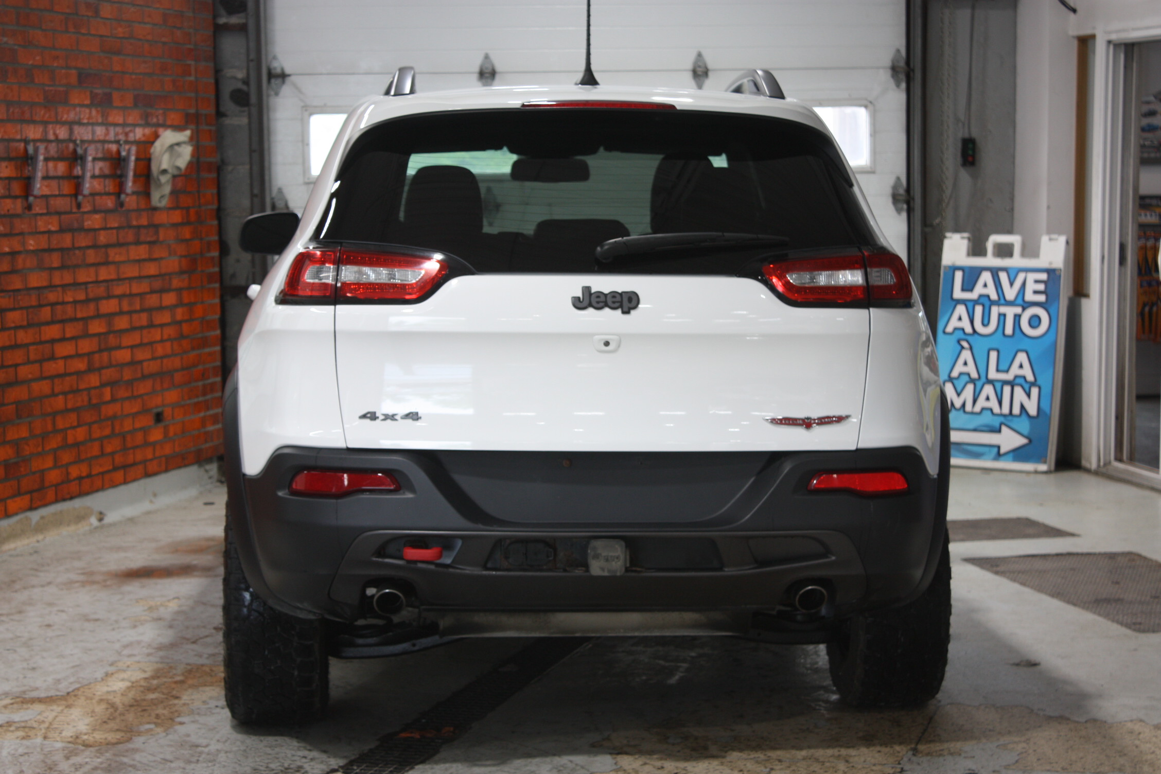 2017 JEEP CHEROKEE TRAILHAWK 4X4