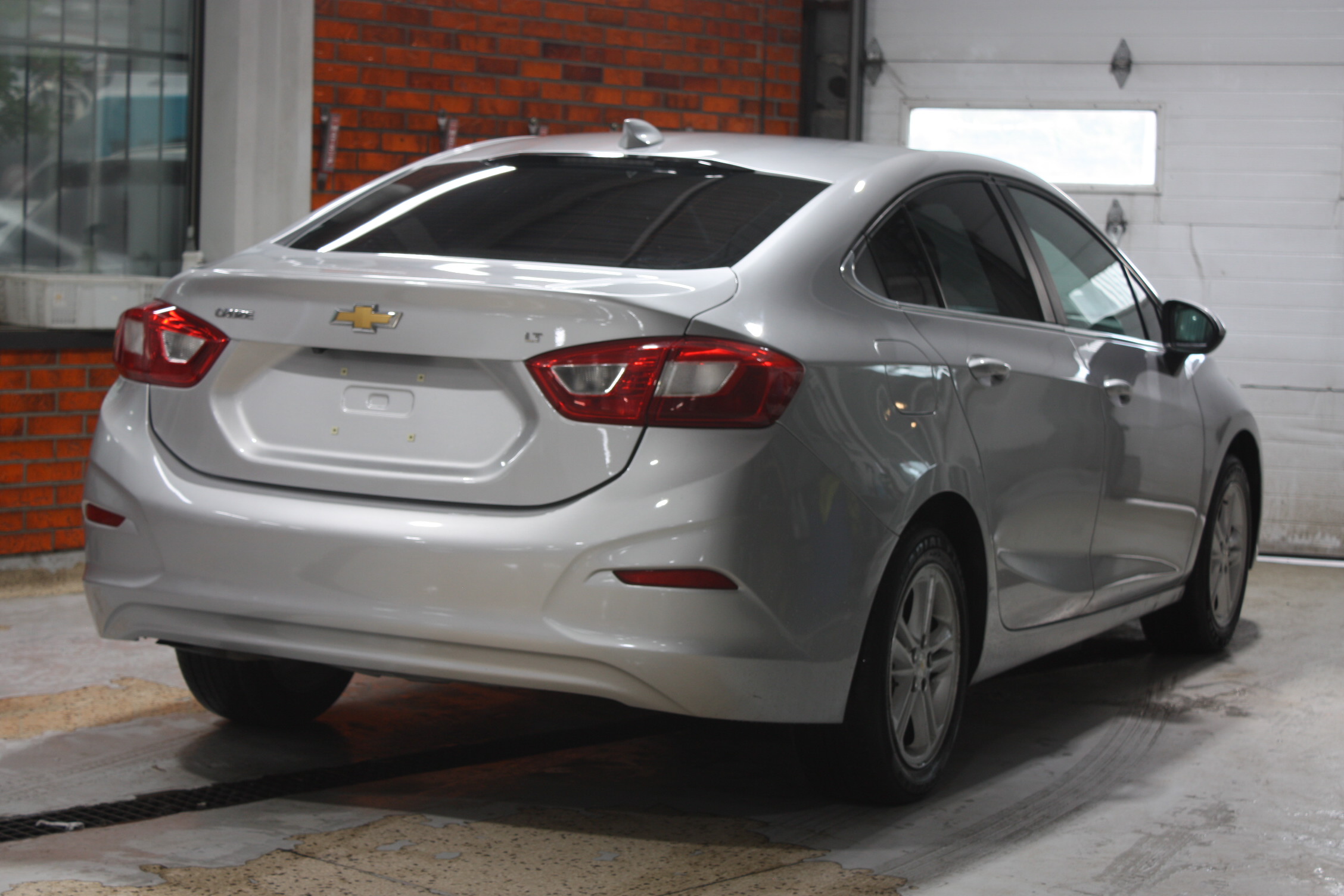 2017 CHEVROLET CRUZE LT