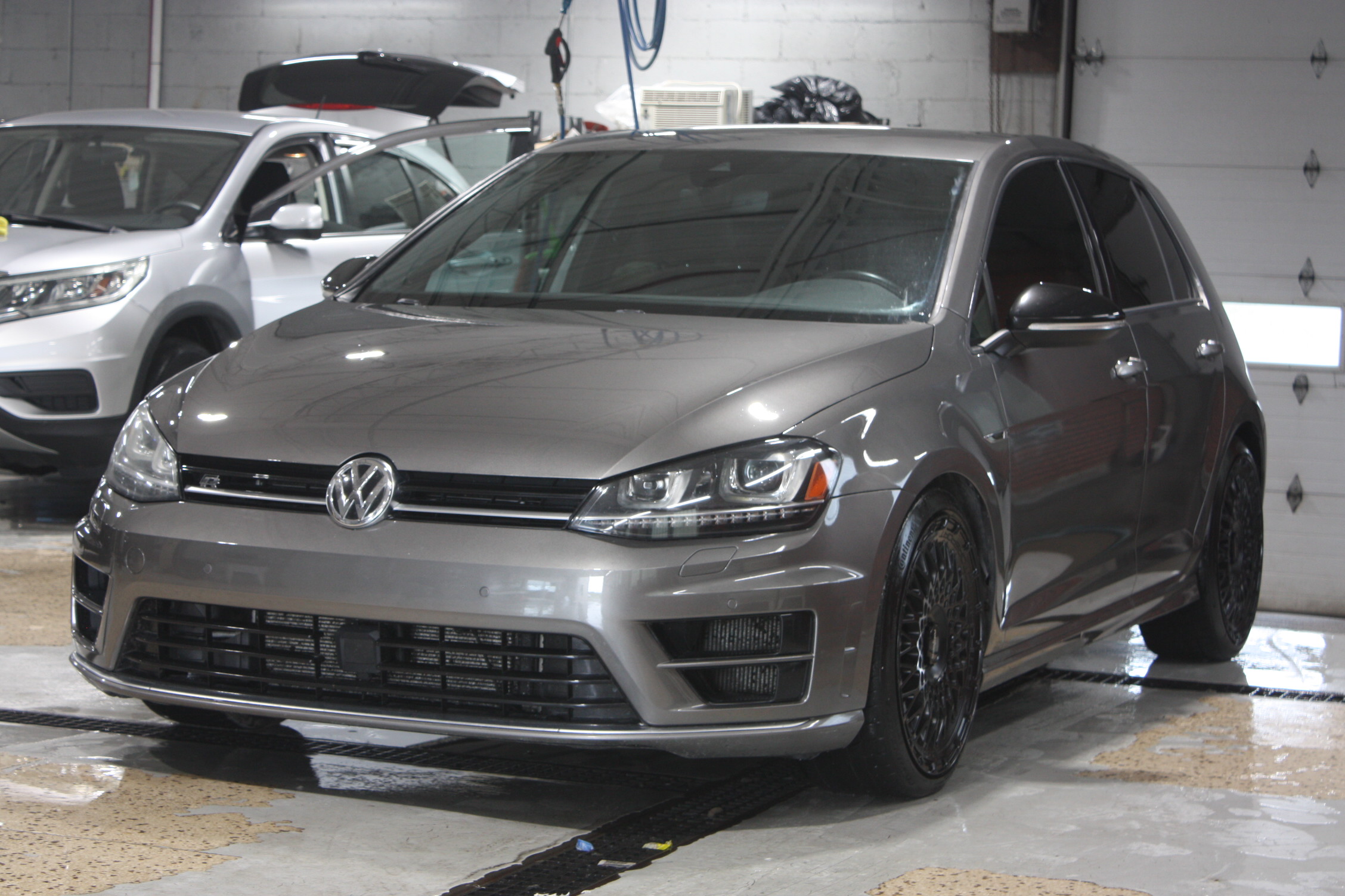 2017 VOLKSWAGEN GOLF R