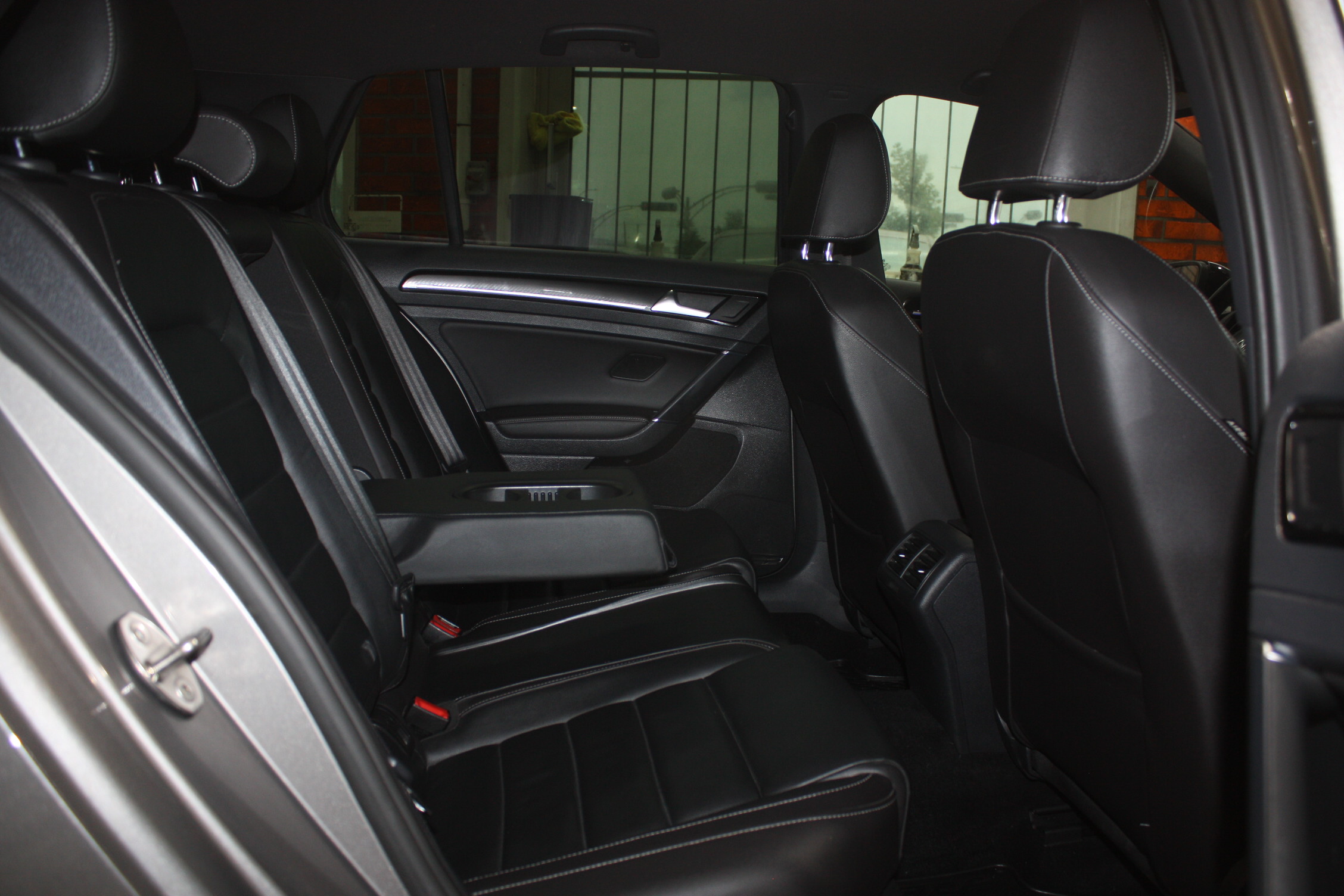 2017 VOLKSWAGEN GOLF R