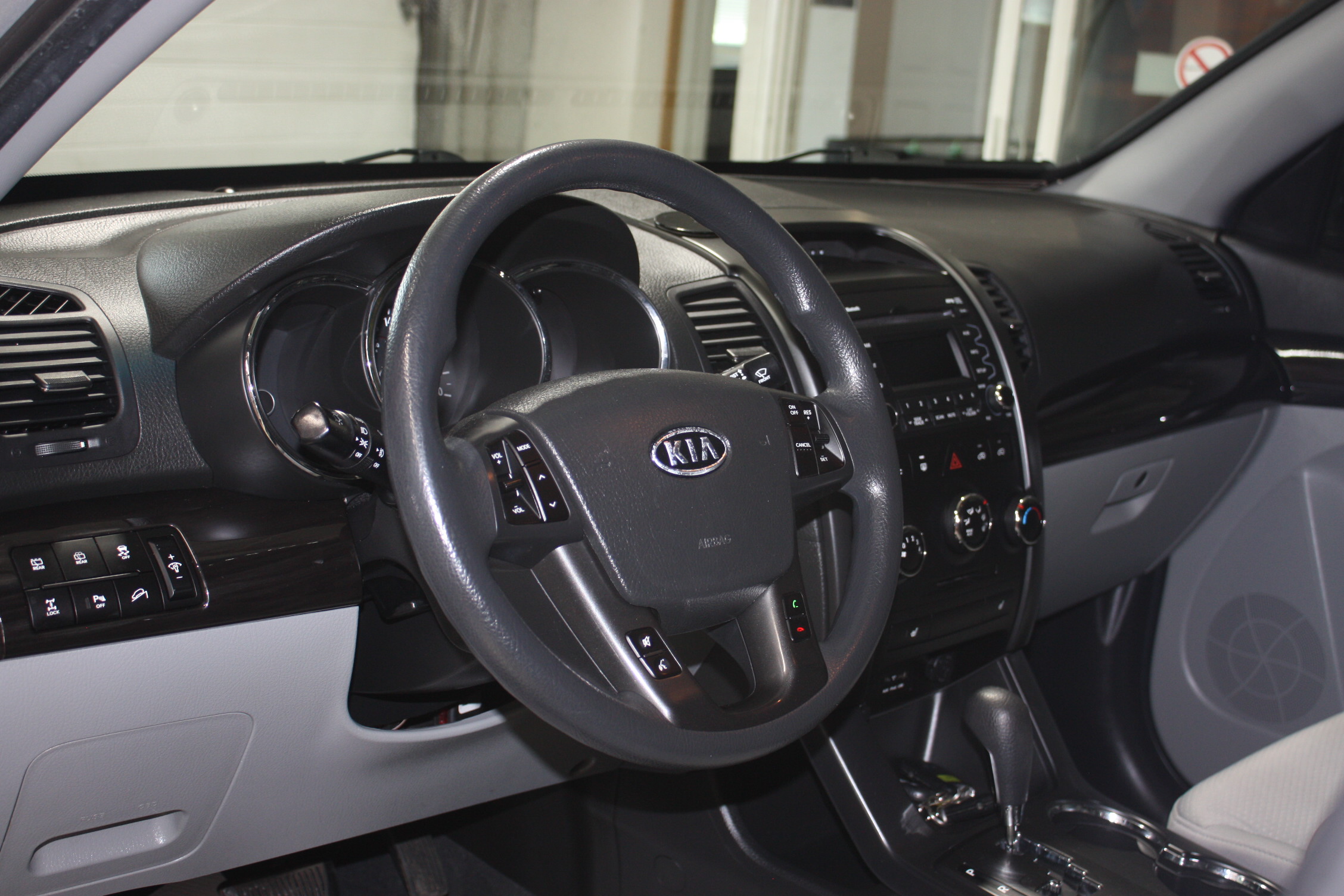 2011 KIA SORENTO LX V6 AWD