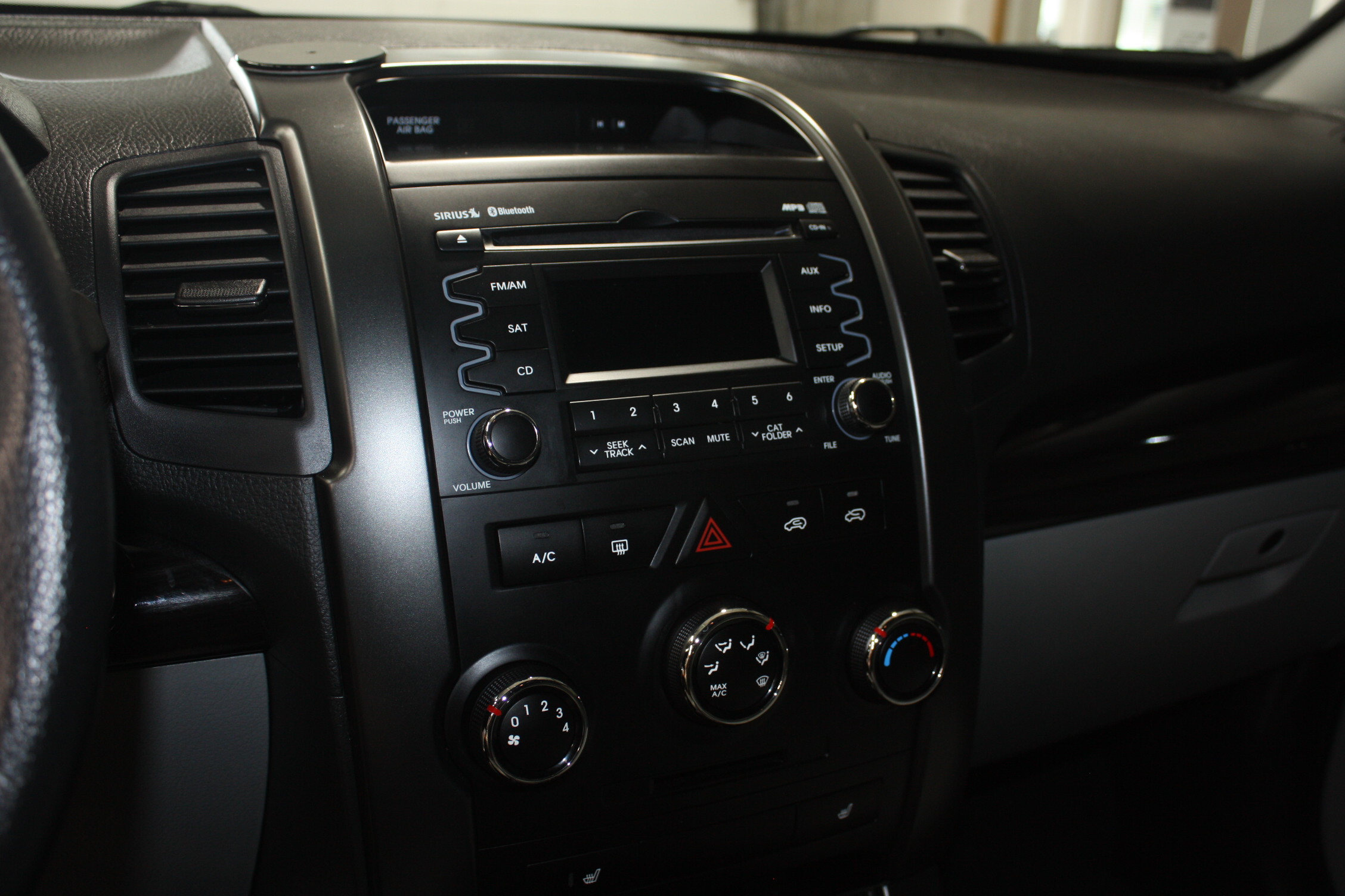 2011 KIA SORENTO LX V6 AWD
