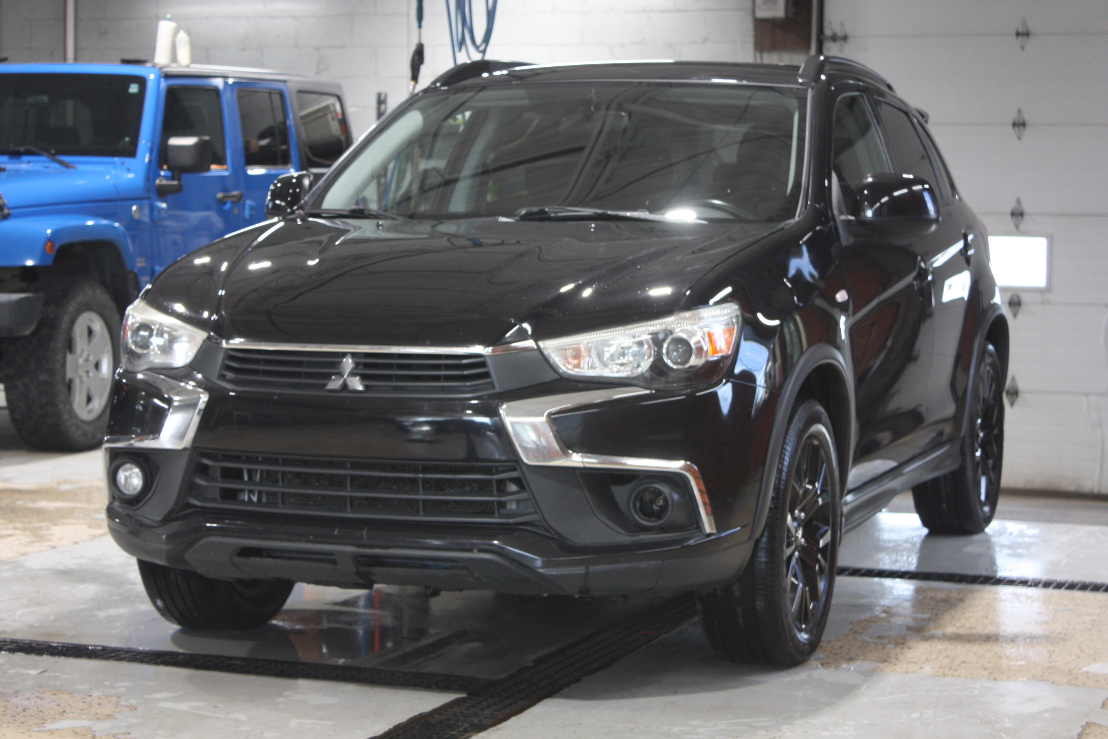 2017 MITSUBISHI RVR BLACK EDITION AWD