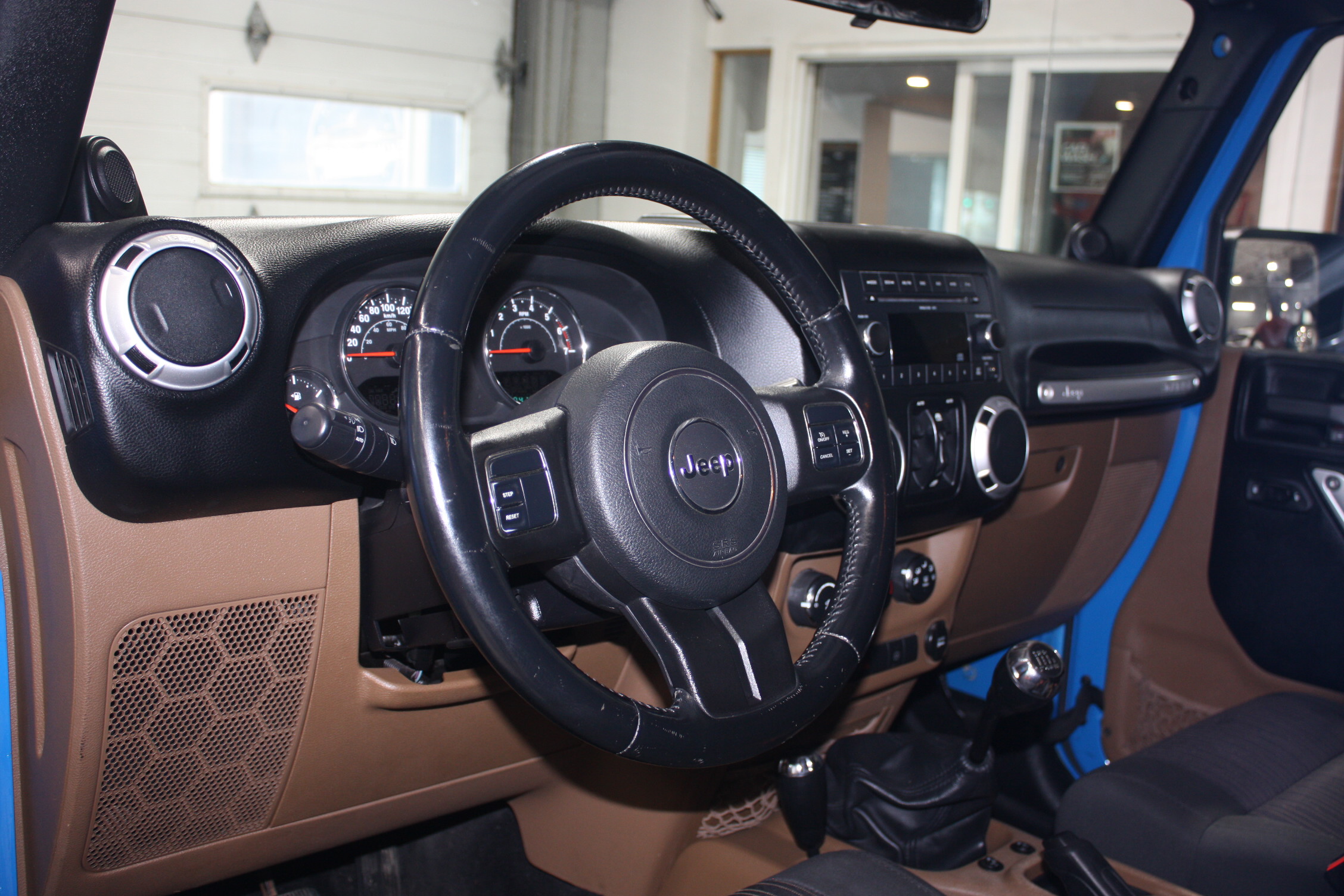 2011 JEEP WRANGLER UNLIMITED SAHARA