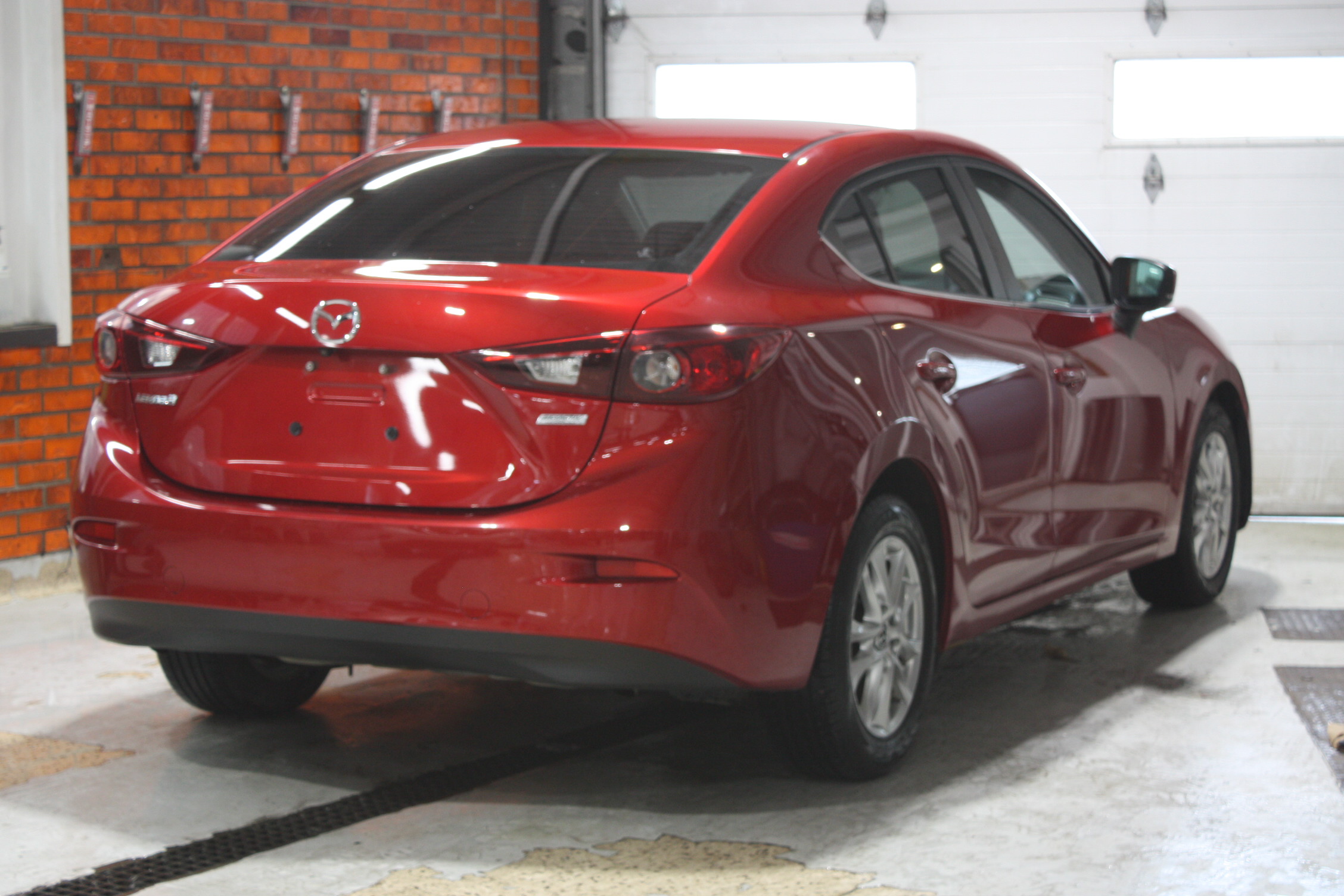 2016 MAZDA 3 GS