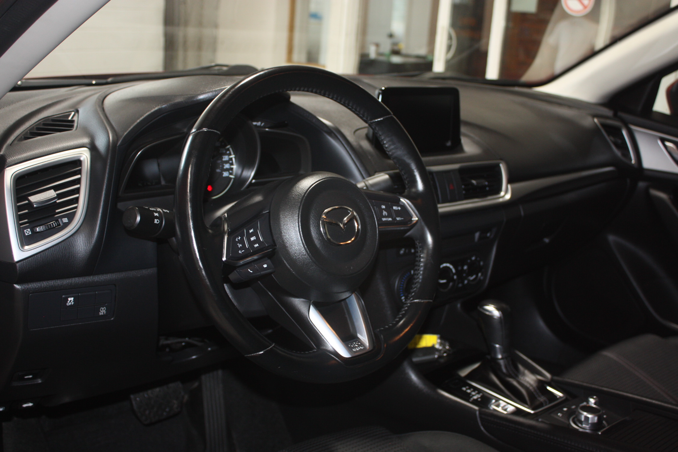 2016 MAZDA 3 GS