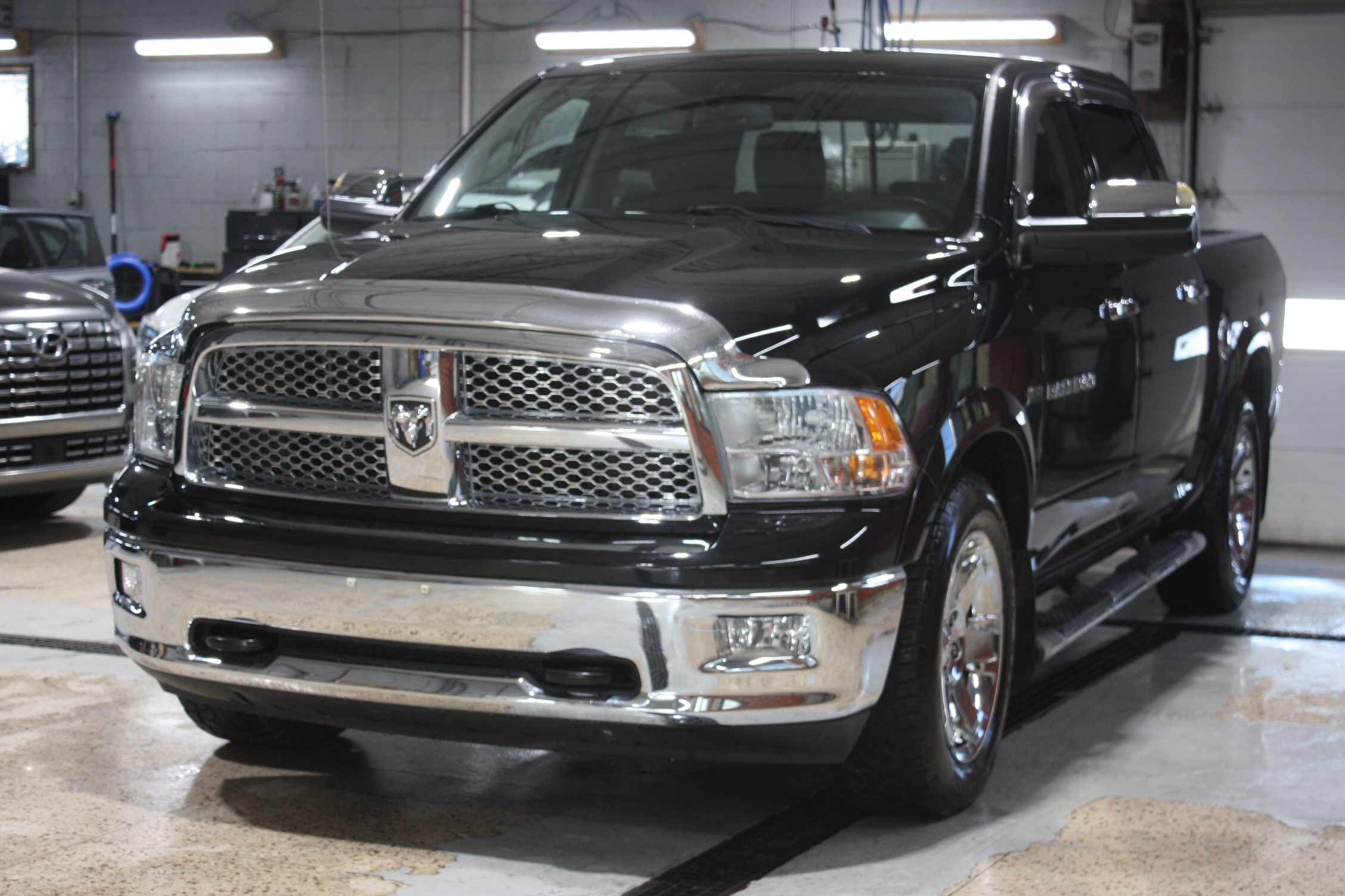 2012 RAM 1500 LARAMIE 4X4