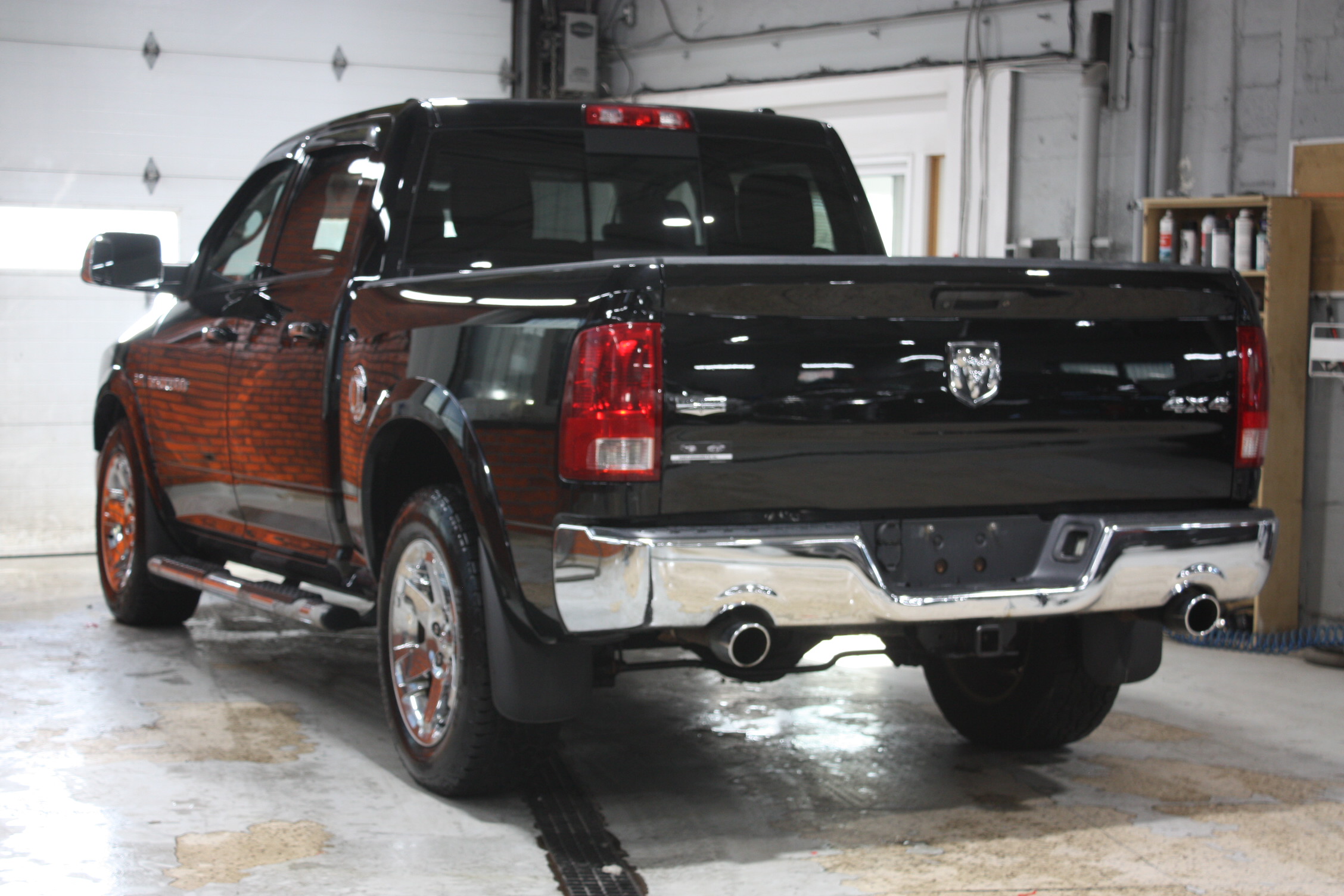 2012 RAM 1500 LARAMIE 4X4