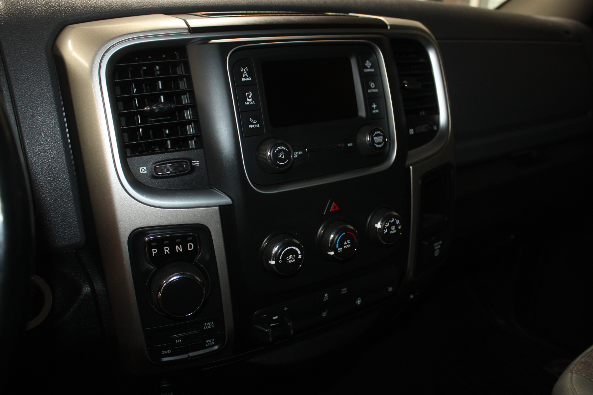 2018 RAM 1500 OUTDOORSMAN 4X4