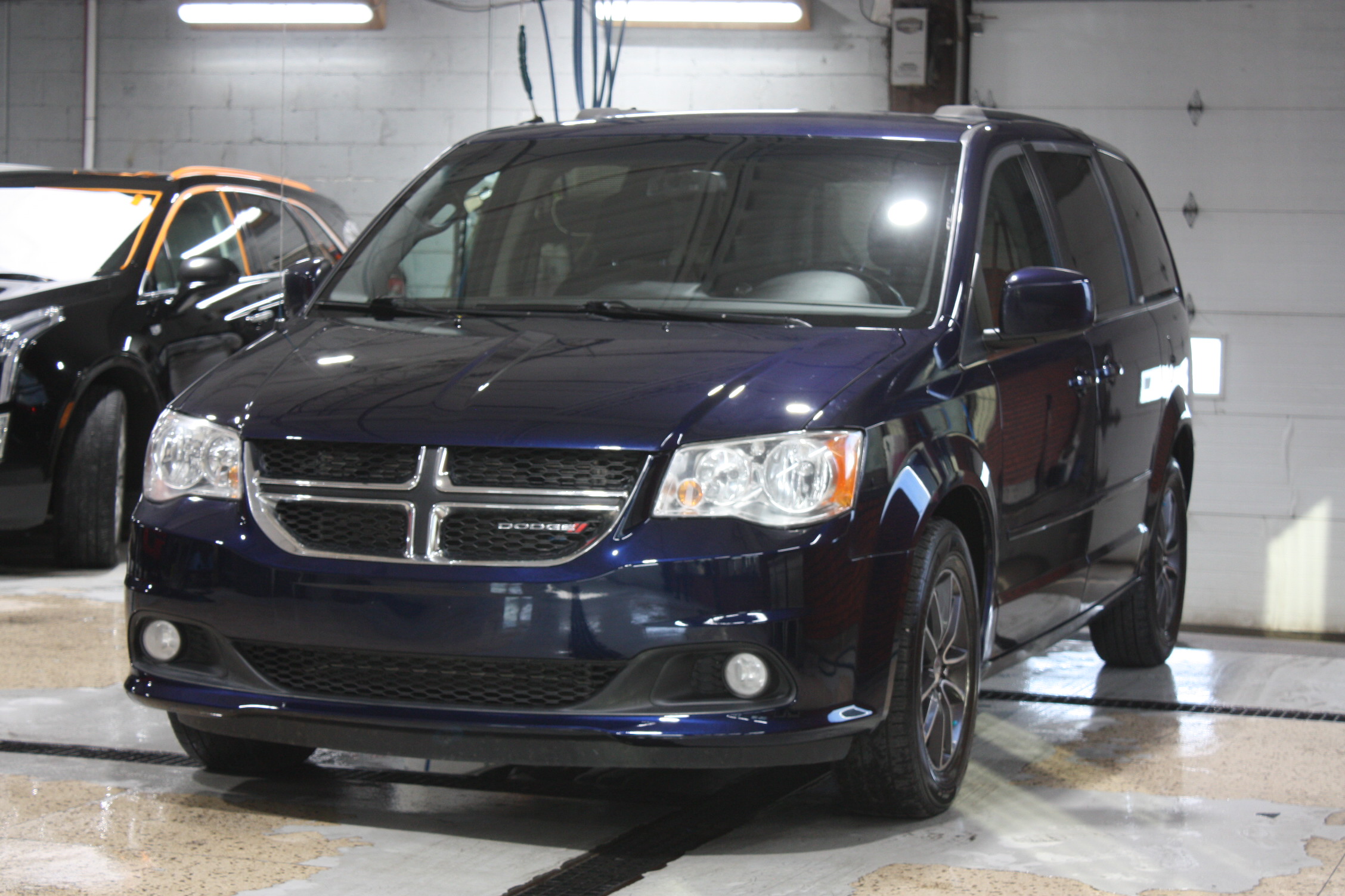 2017 DODGE GRAND CARAVAN SXT PRENIUM PLUS