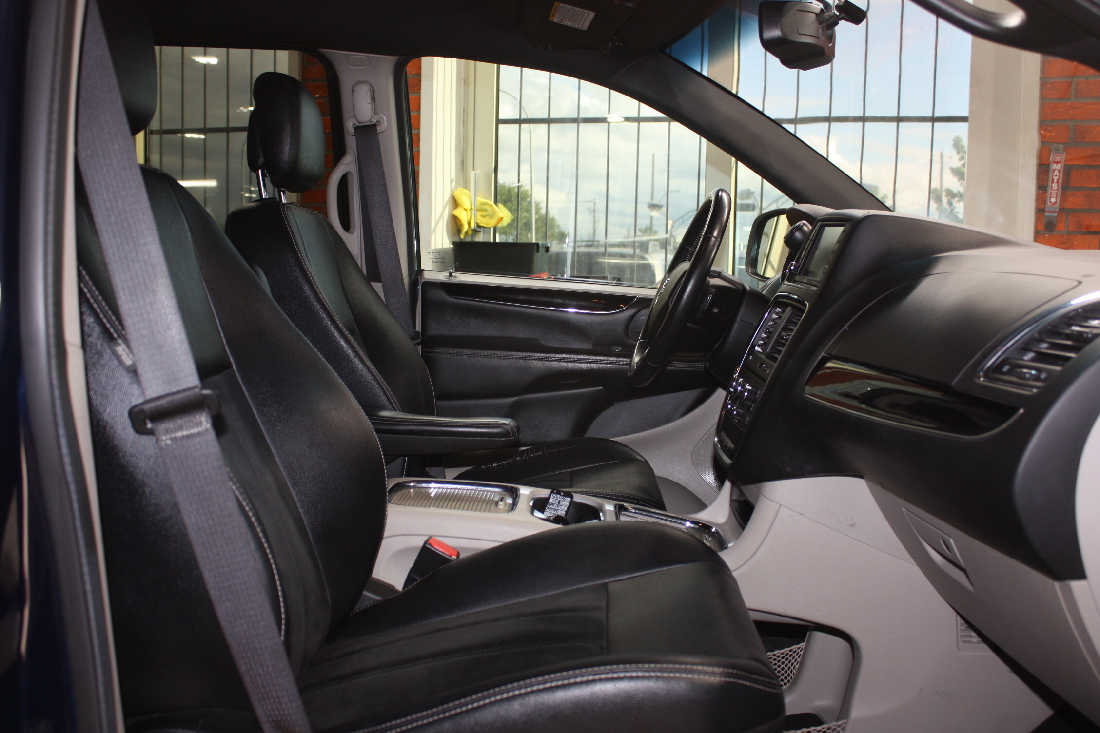 2017 DODGE GRAND CARAVAN SXT PRENIUM PLUS