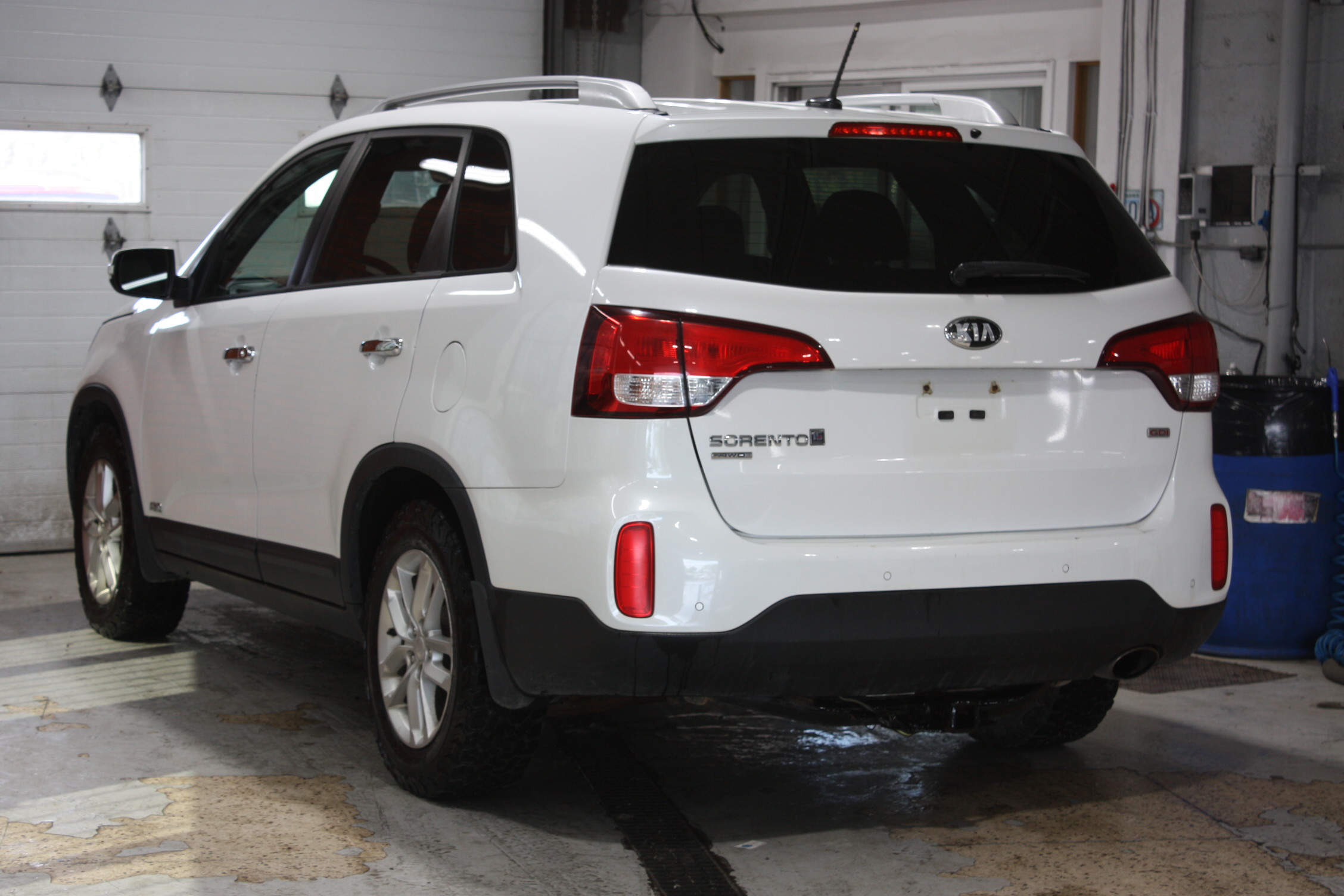 2015 KIA SORENTO LX AWD