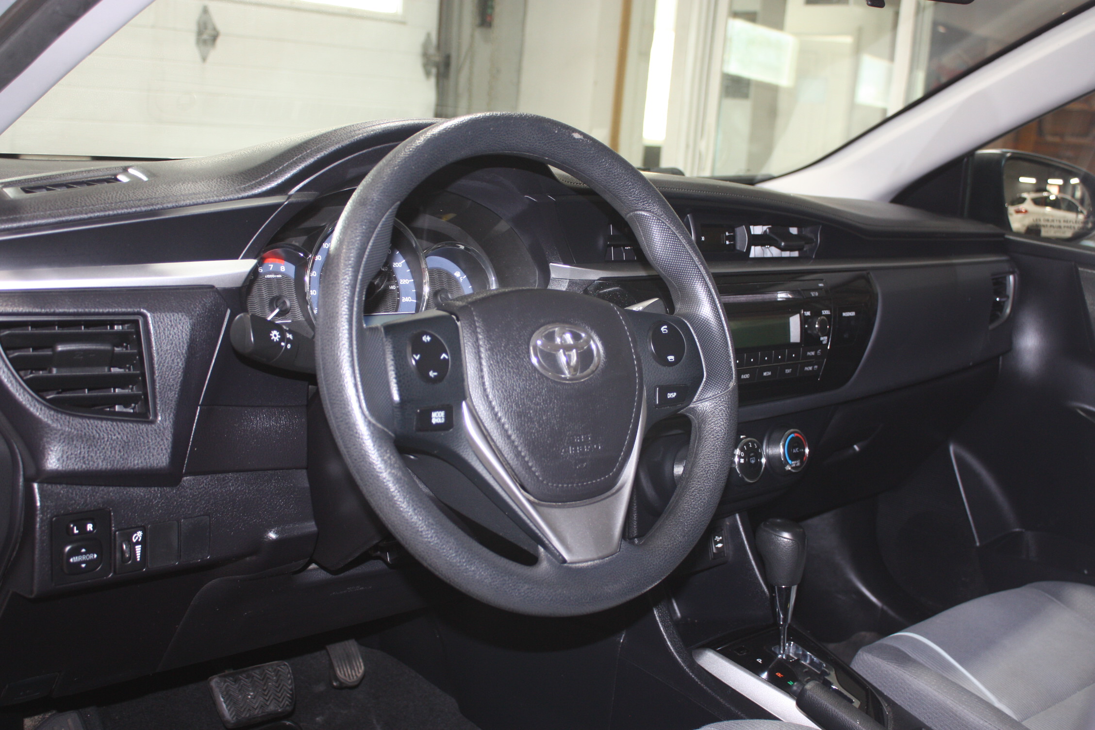2015 TOYOTA COROLLA CE