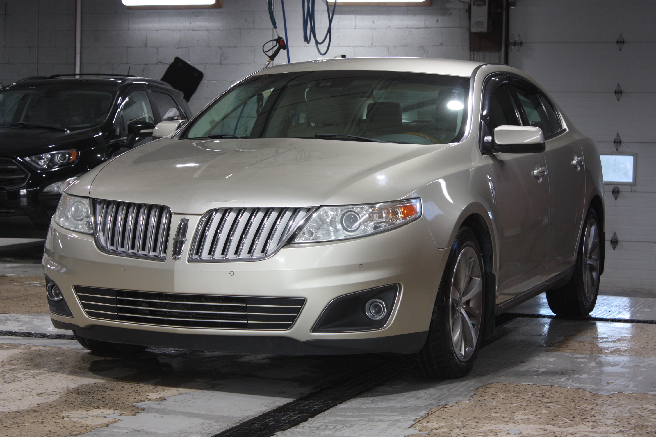 2011 LINCOLN MKS
