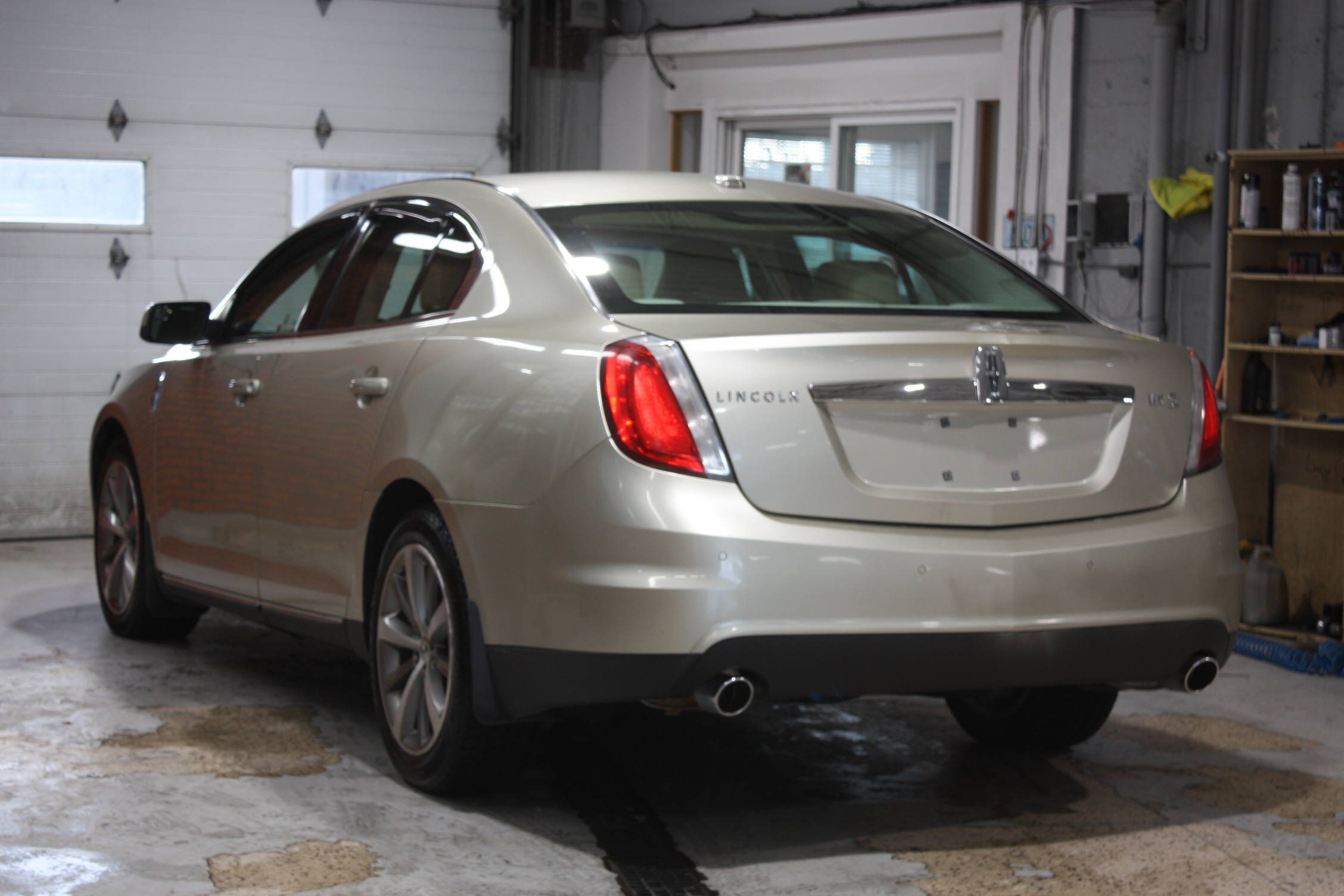 2011 LINCOLN MKS