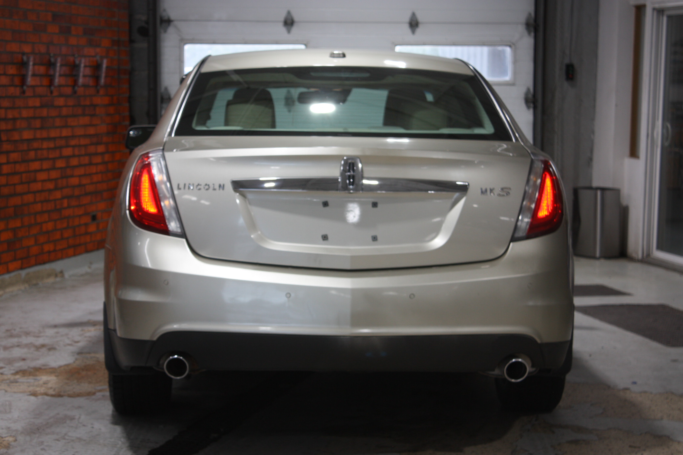 2011 LINCOLN MKS