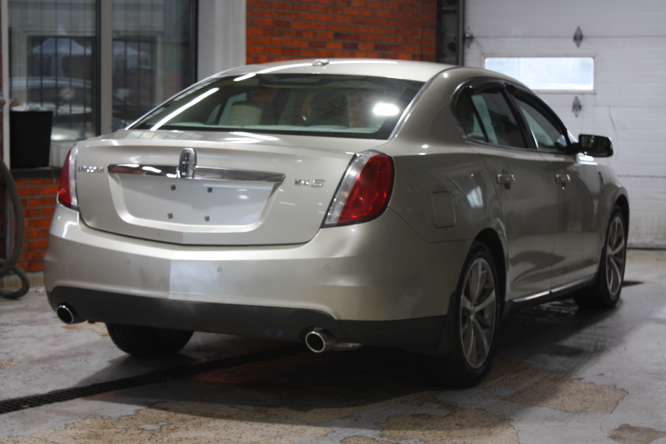 2011 LINCOLN MKS