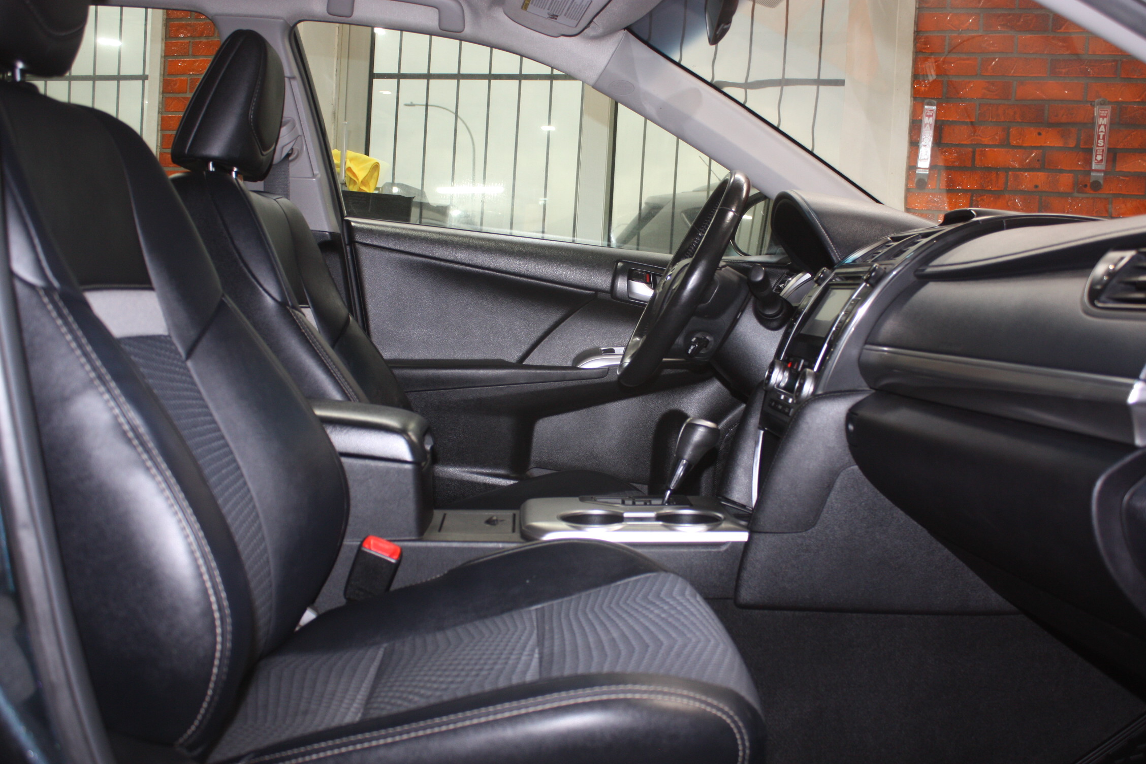 2014 TOYOTA CAMRY SE HYBRIDE
