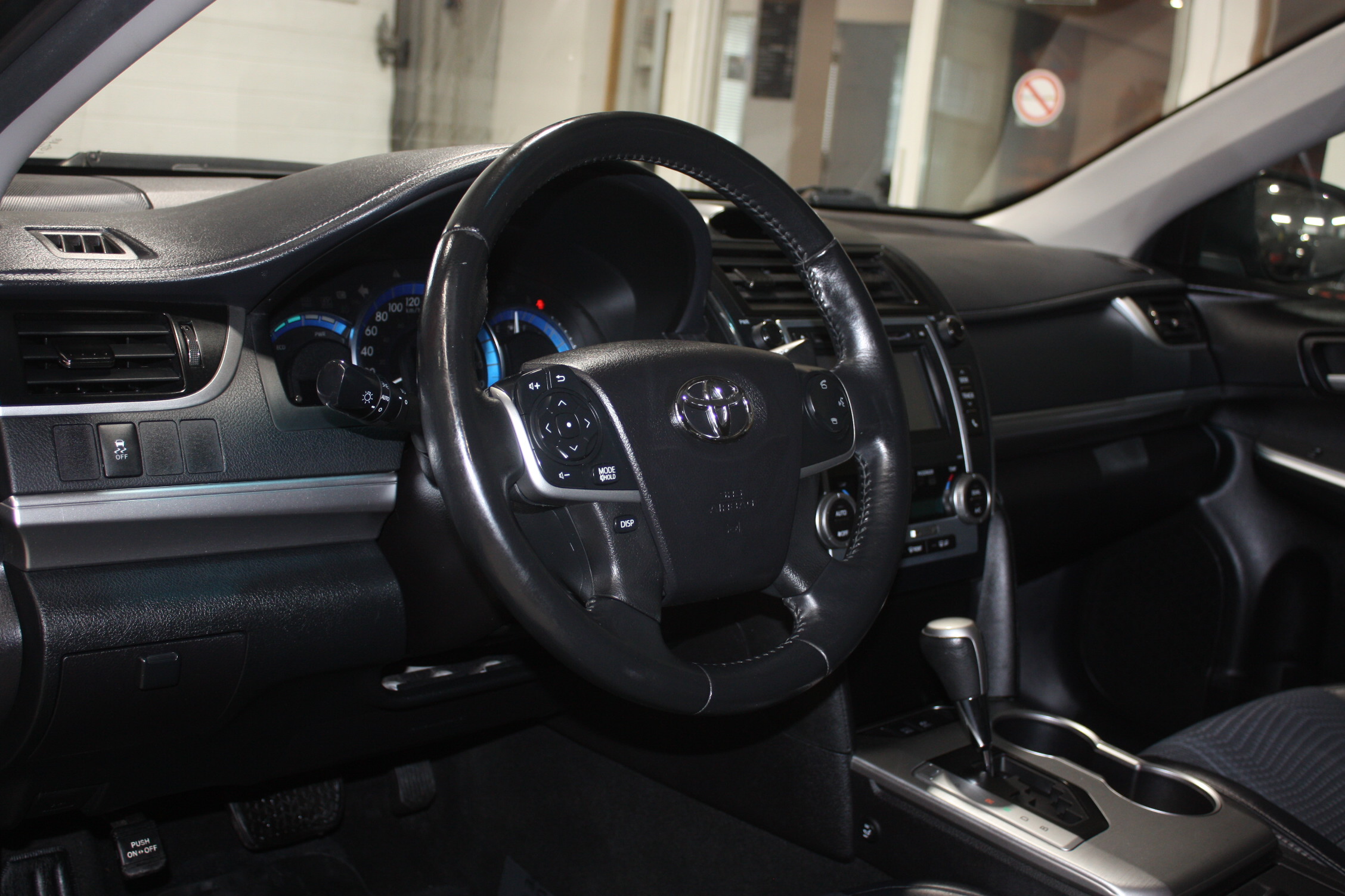 2014 TOYOTA CAMRY SE HYBRIDE