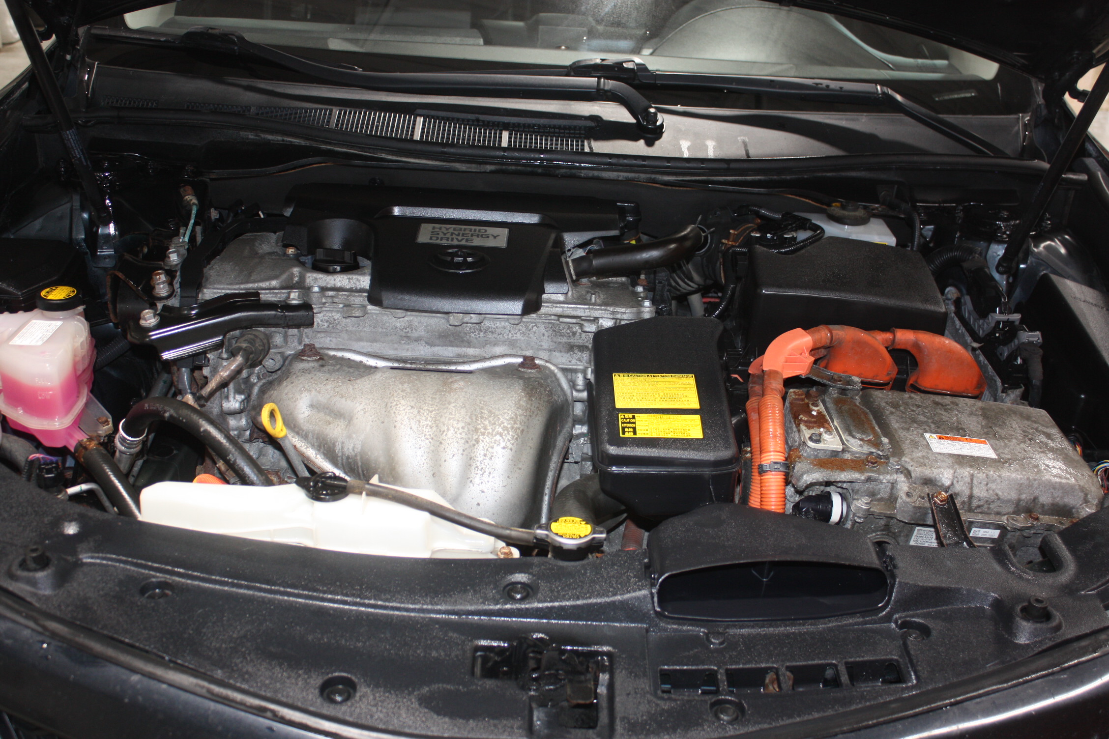 2014 TOYOTA CAMRY SE HYBRIDE