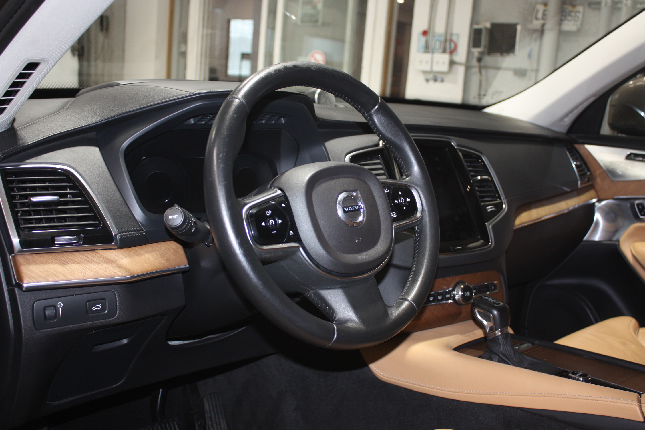 2016 VOLVO XC-90 INSCRIPTION