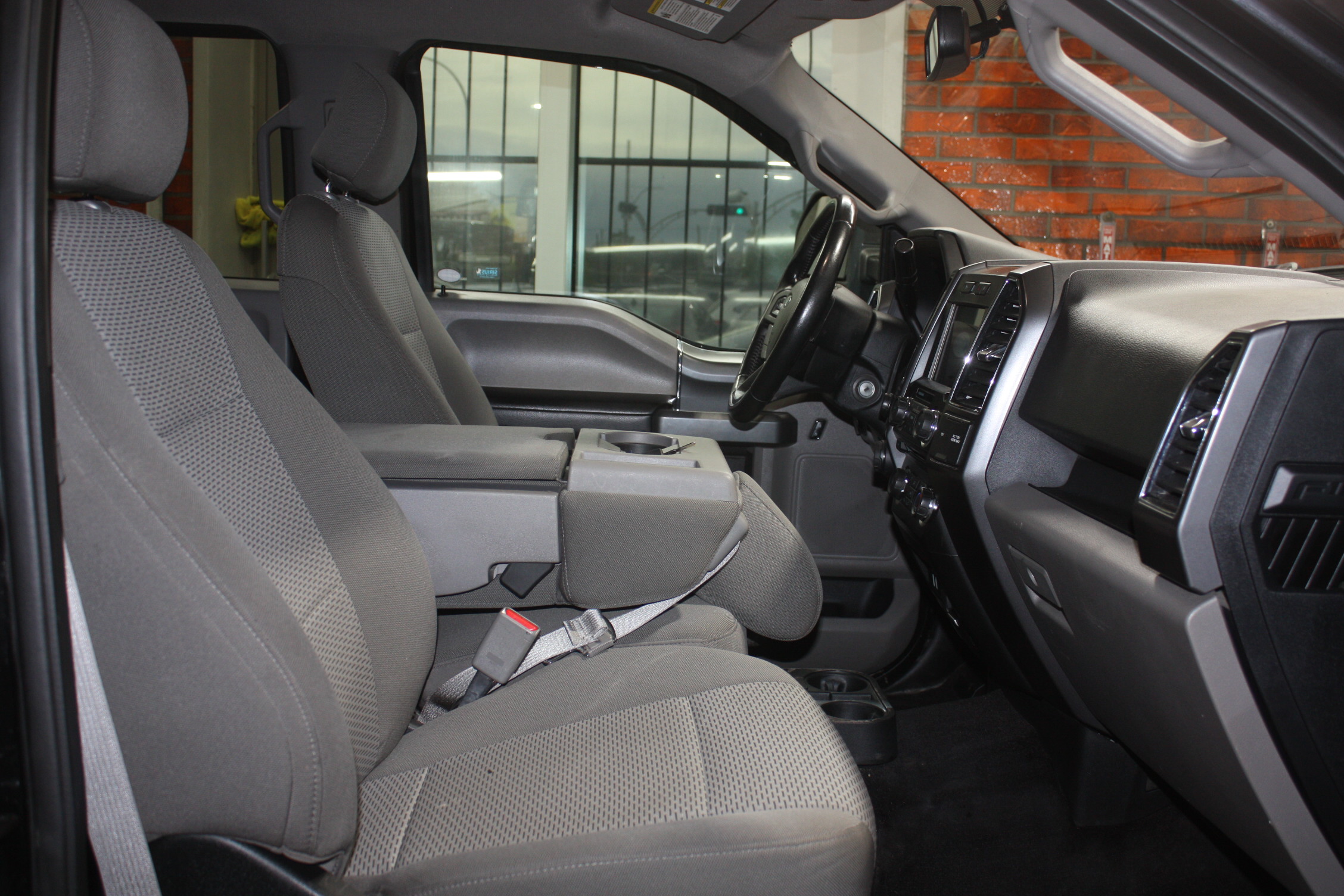 2017 FORD F-150 XTR 4X4 SUPERCREW