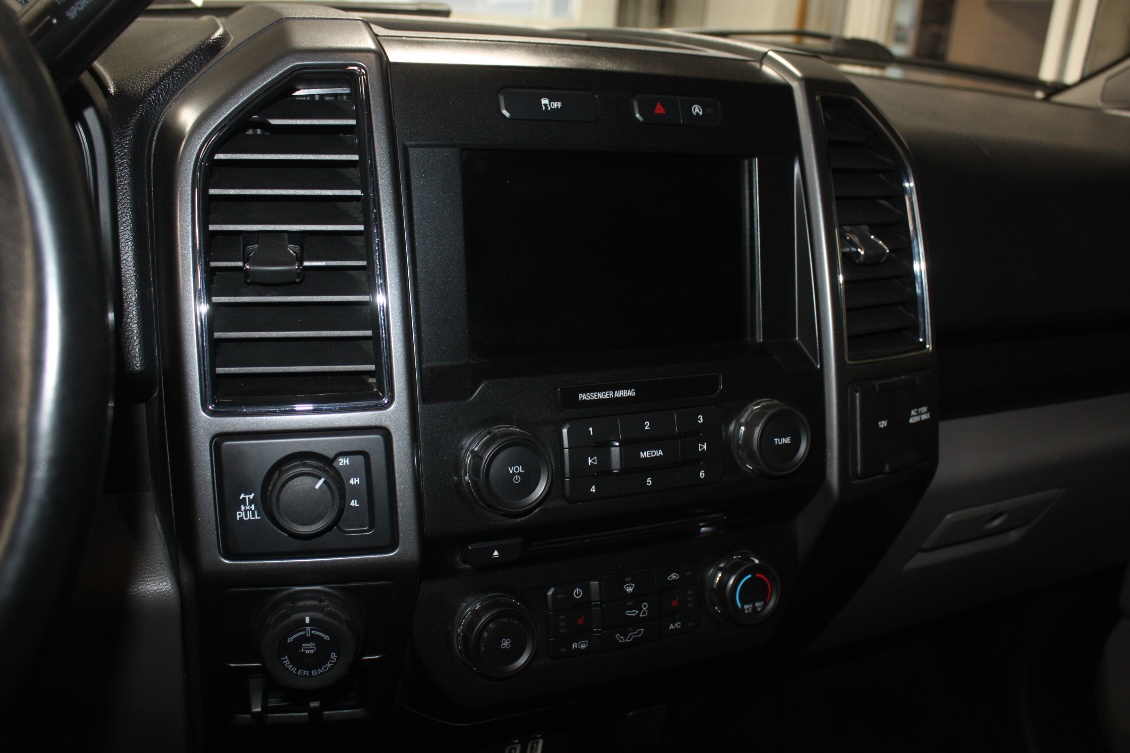 2017 FORD F-150 XTR 4X4 SUPERCREW