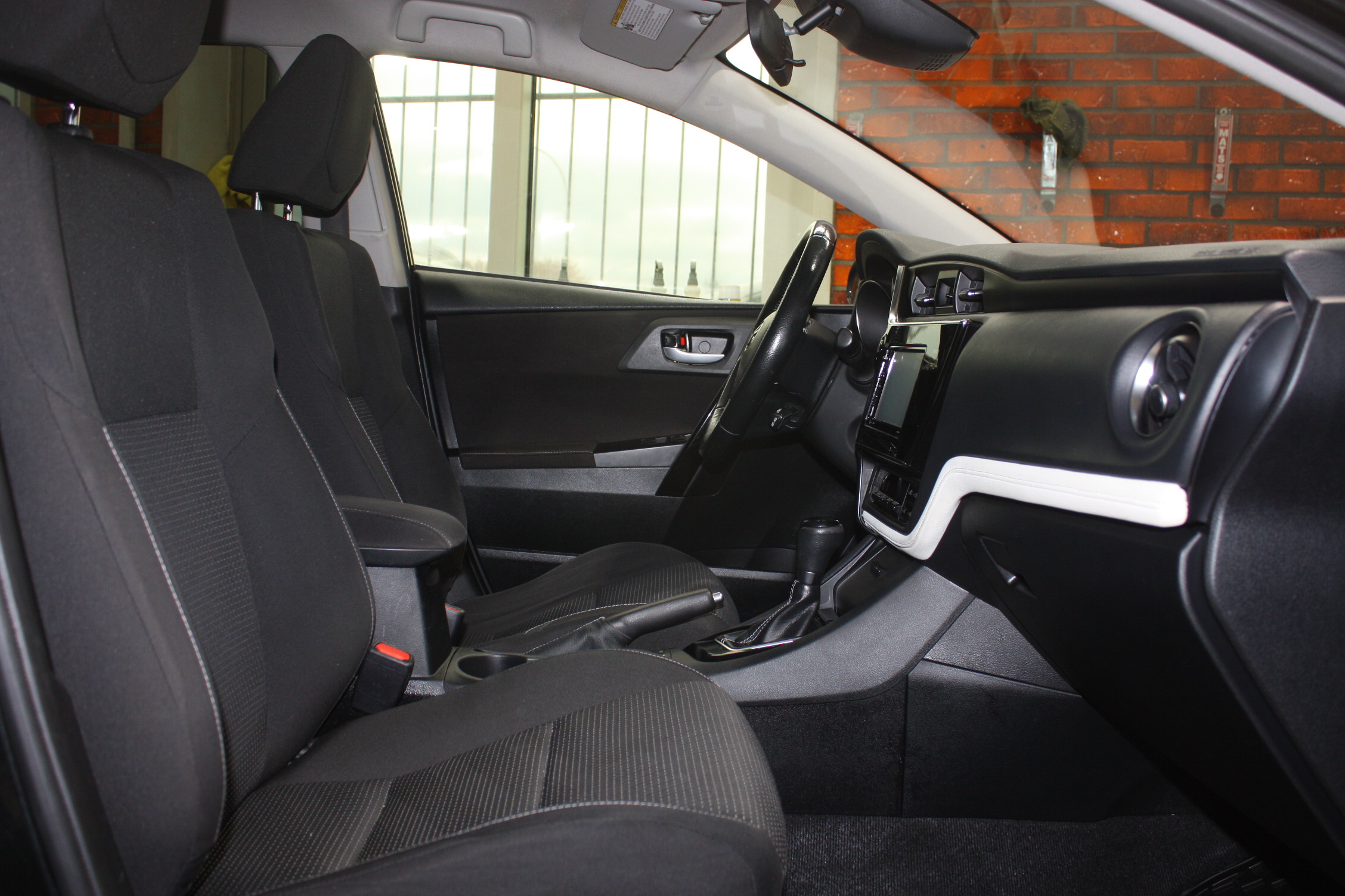 2017 TOYOTA COROLLA IM