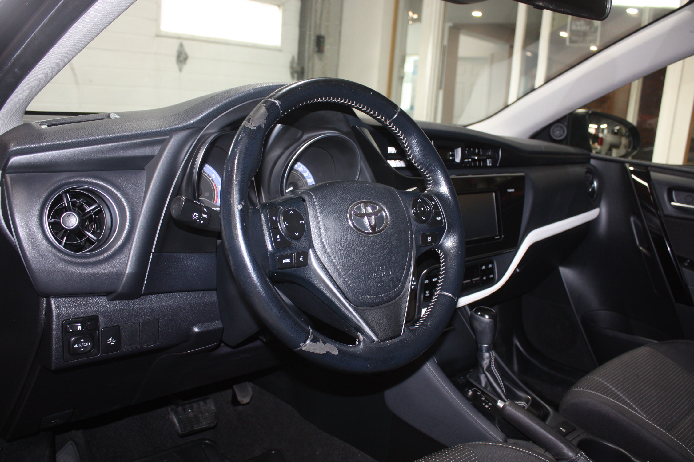 2017 TOYOTA COROLLA IM