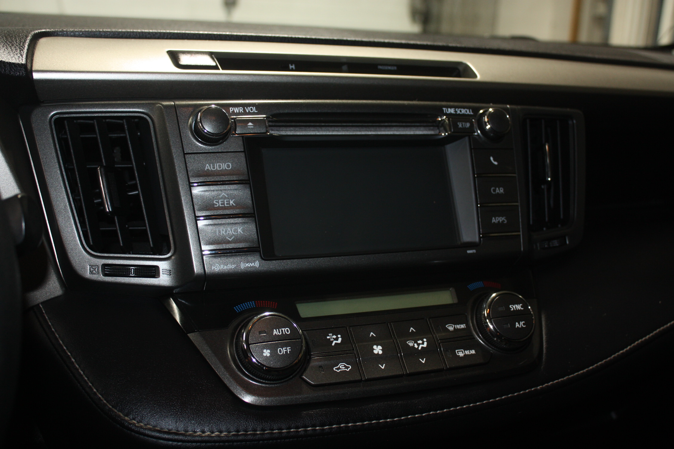 2013 TOYOTA RAV 4 XLE AWD