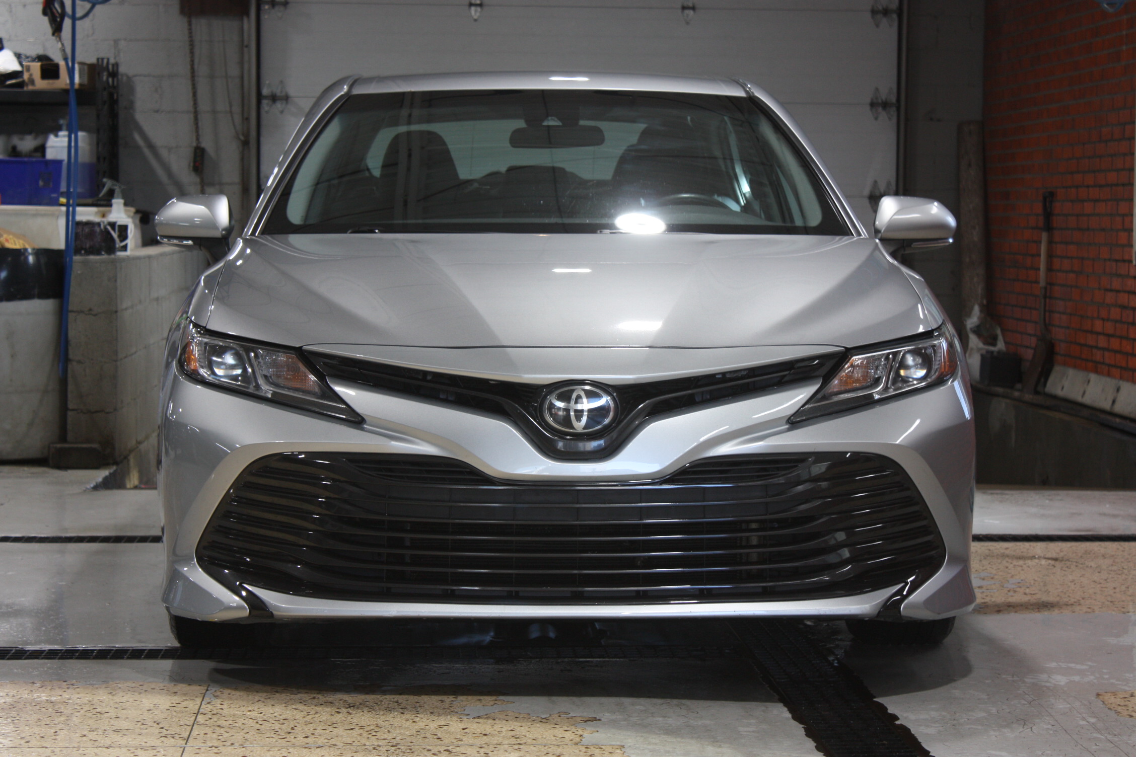 2019 TOYOTA CAMRY LE