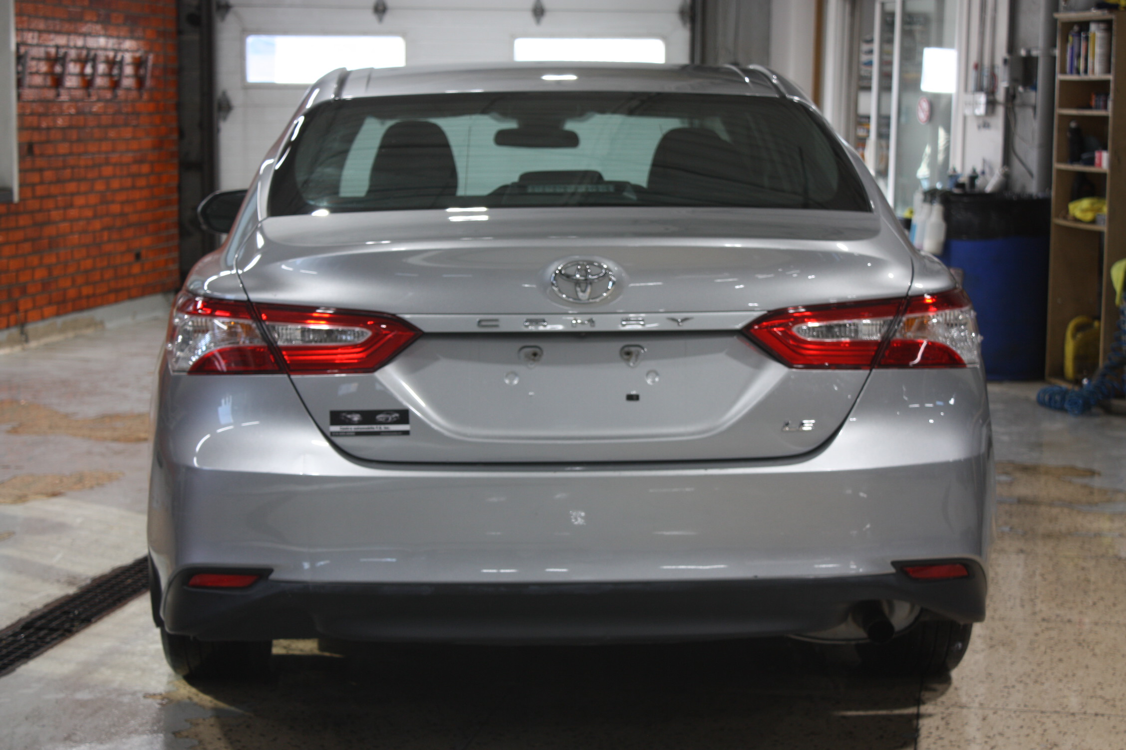 2019 TOYOTA CAMRY LE