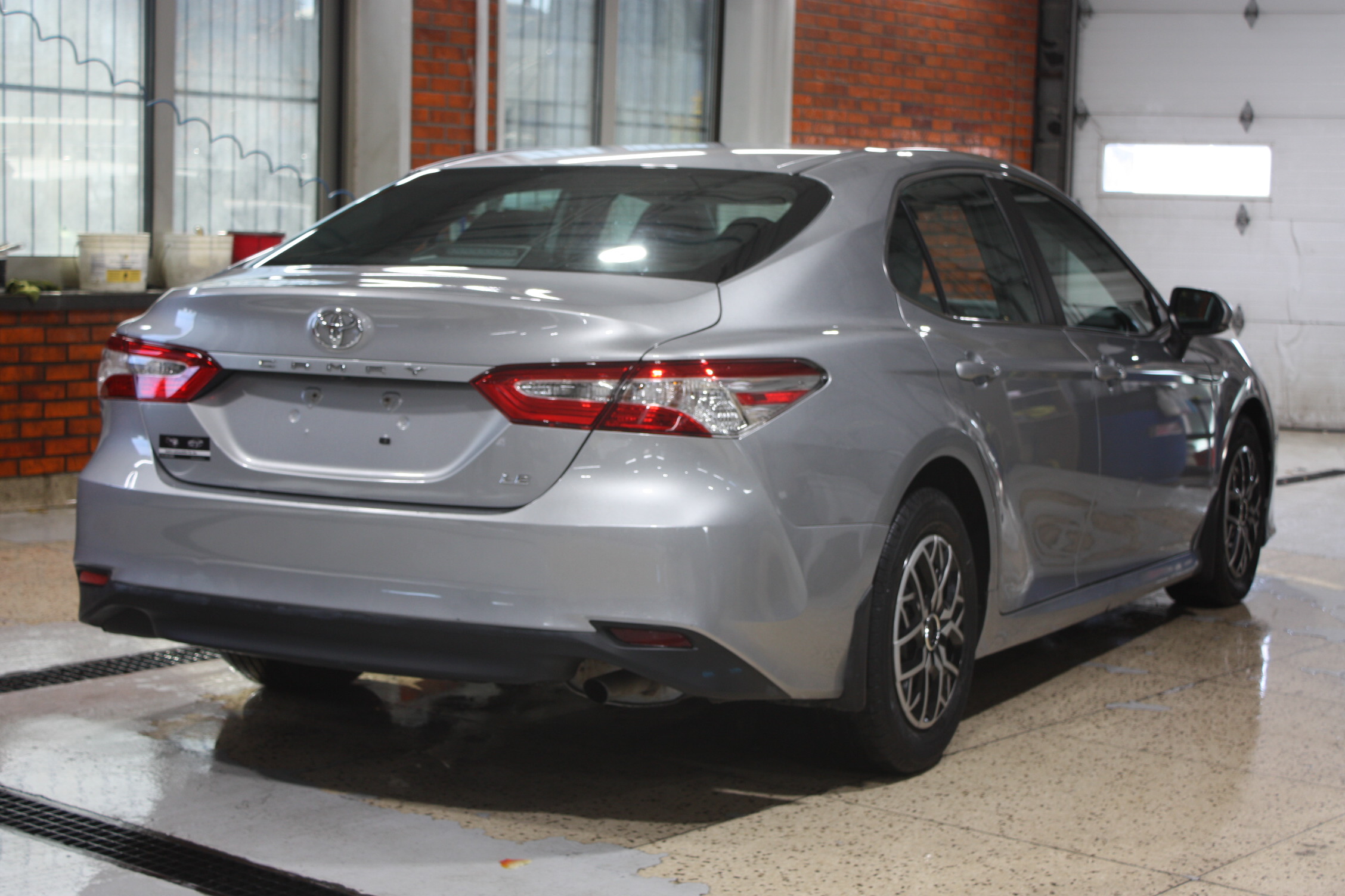 2019 TOYOTA CAMRY LE