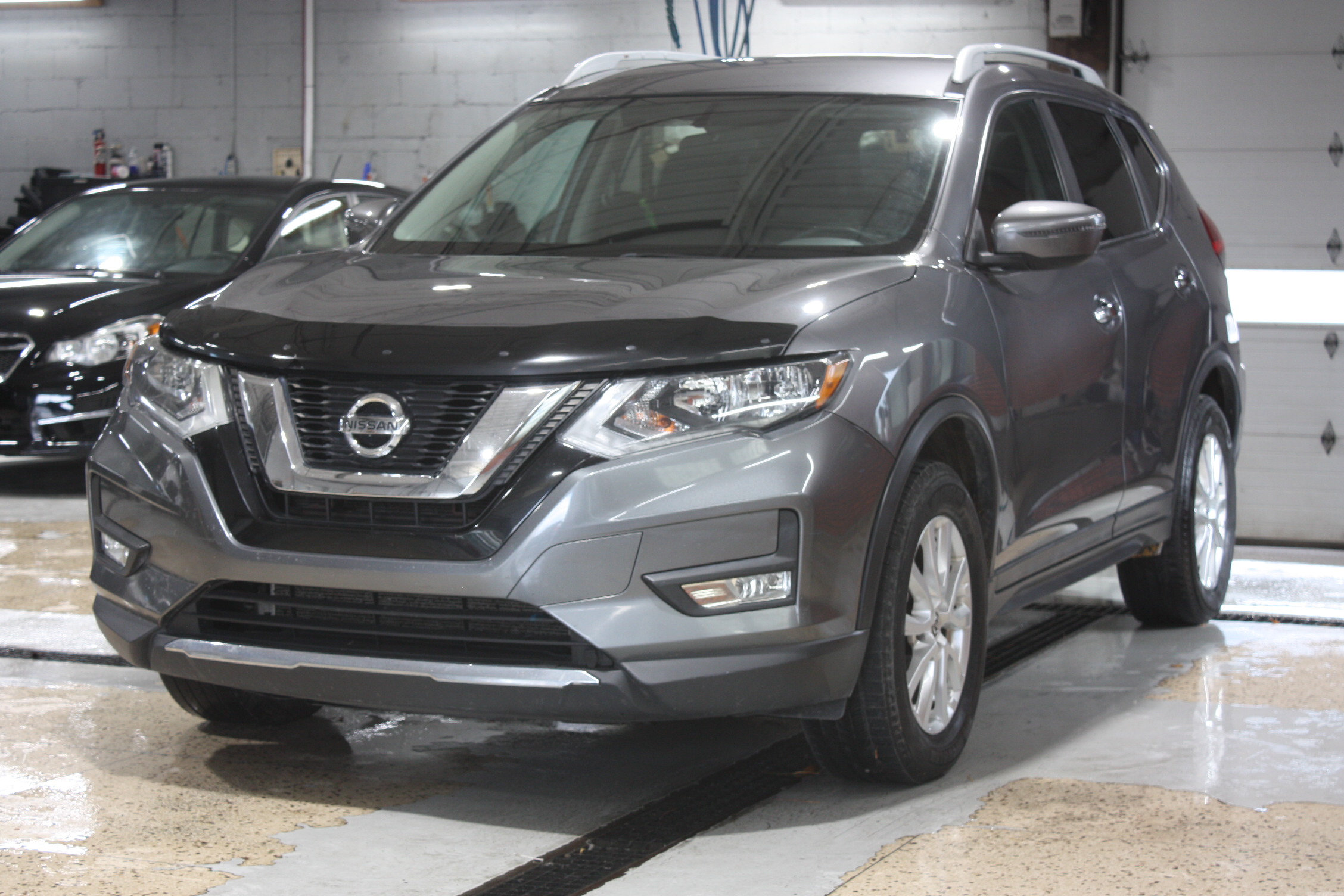 2017 NISSAN ROGUE SV AWD